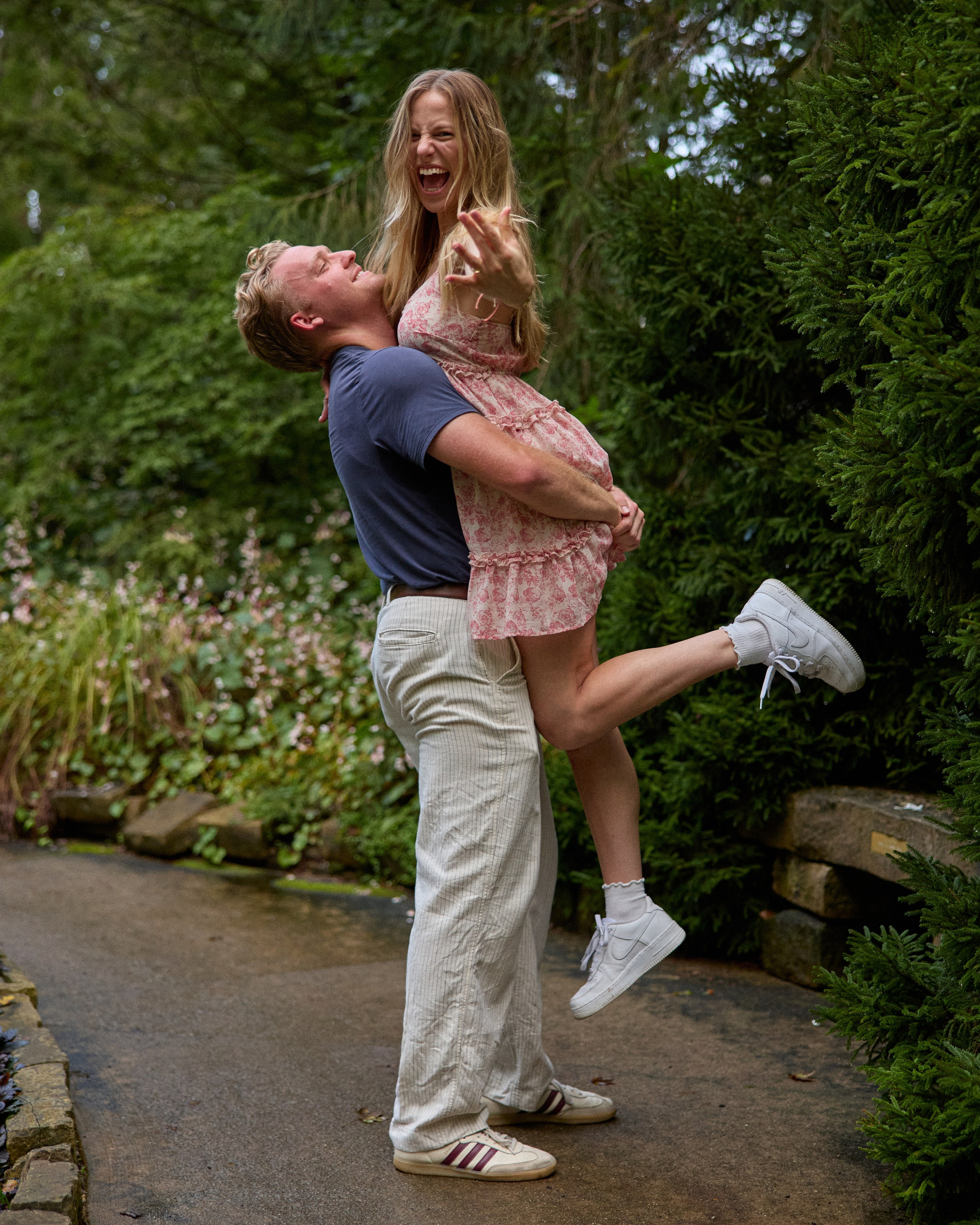 Inniswood Secret Garden Proposal | Columbus Ohio Photographer