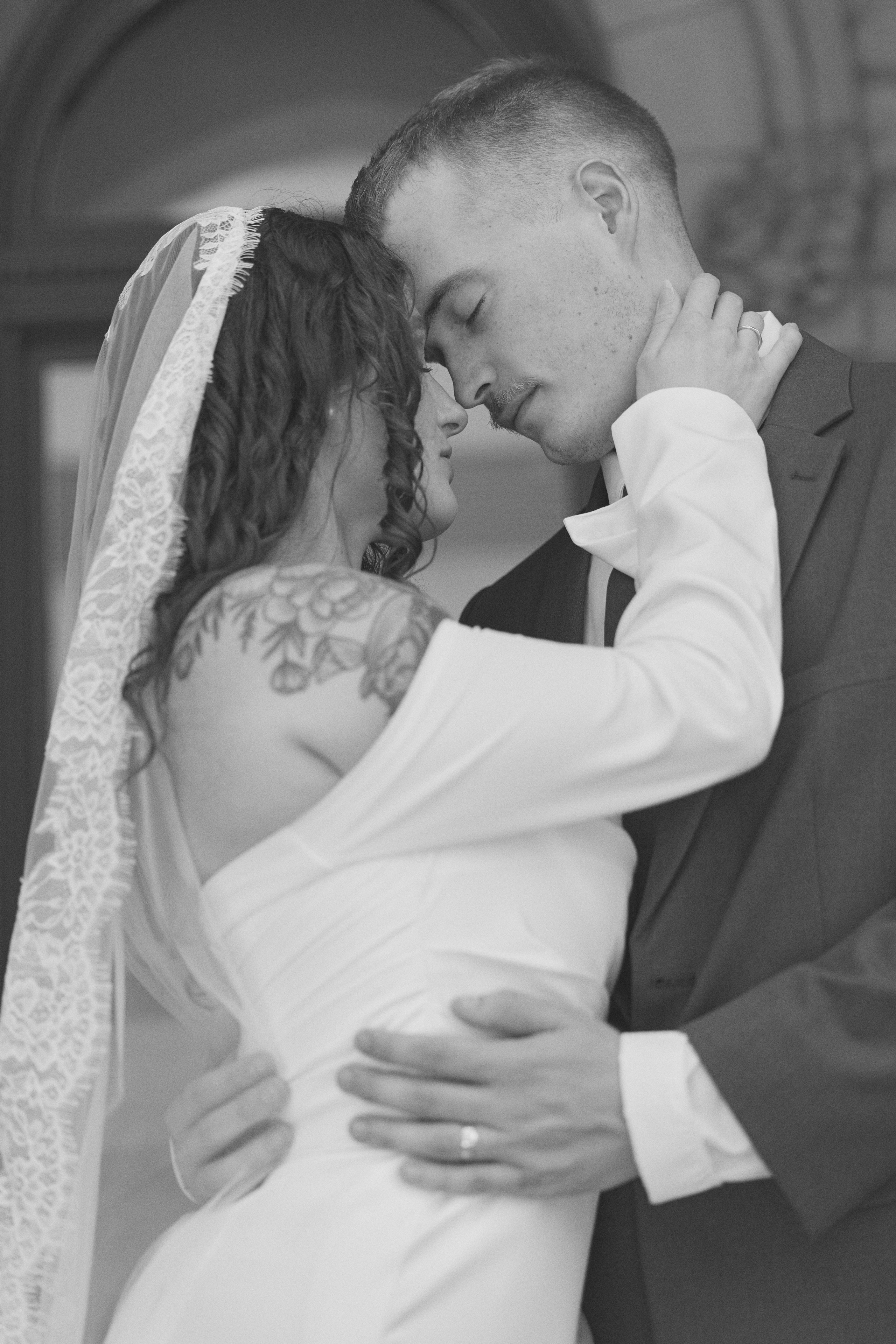 Jamie & Ron Сity hall ceremonies +Photoshoot afterward, Columbus. Columbus Proposal & Wedding Photographer | Kovyphoto