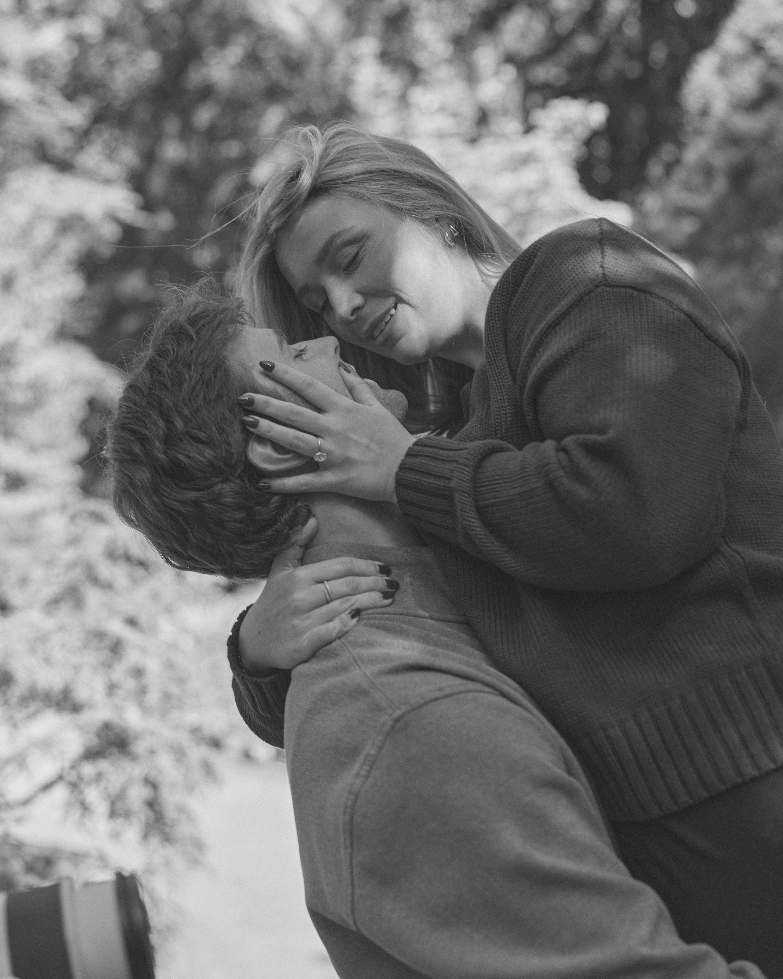 Inniswood Waterfall Proposal | Columbus Ohio Photographer