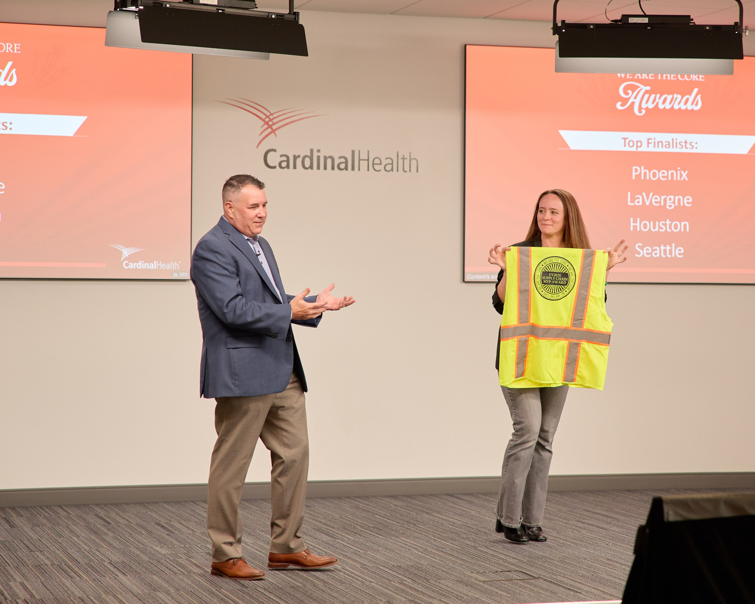 Cardinal Health Event. Columbus Proposal & Wedding Photographer | Kovyphoto