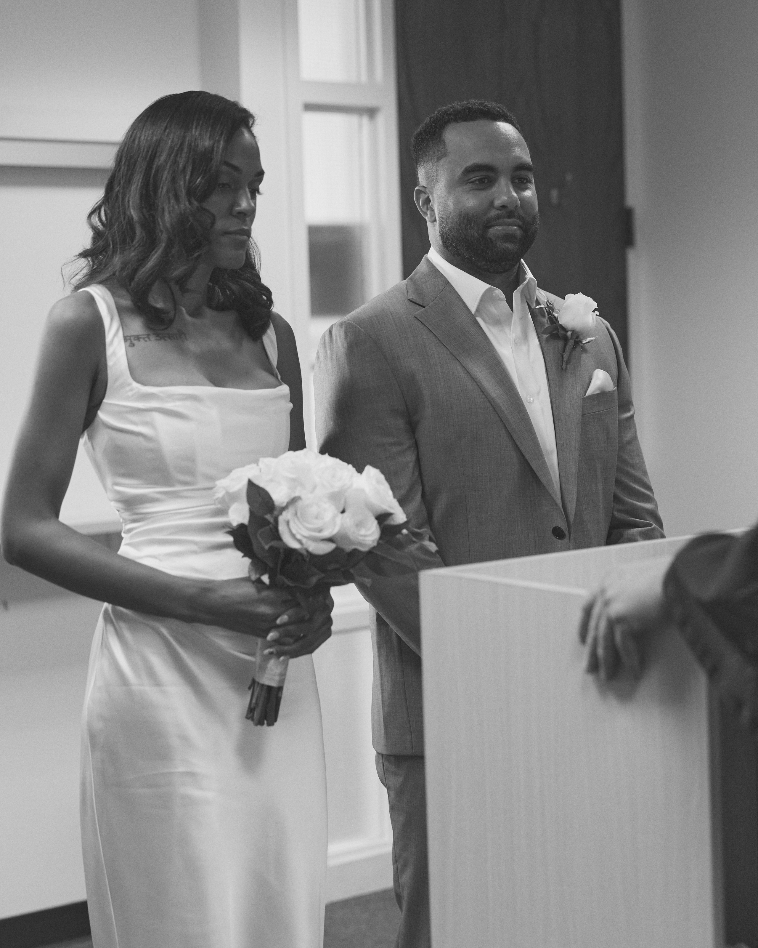 Ohio Statehouse Intimate Wedding | Columbus Ohio Photographer