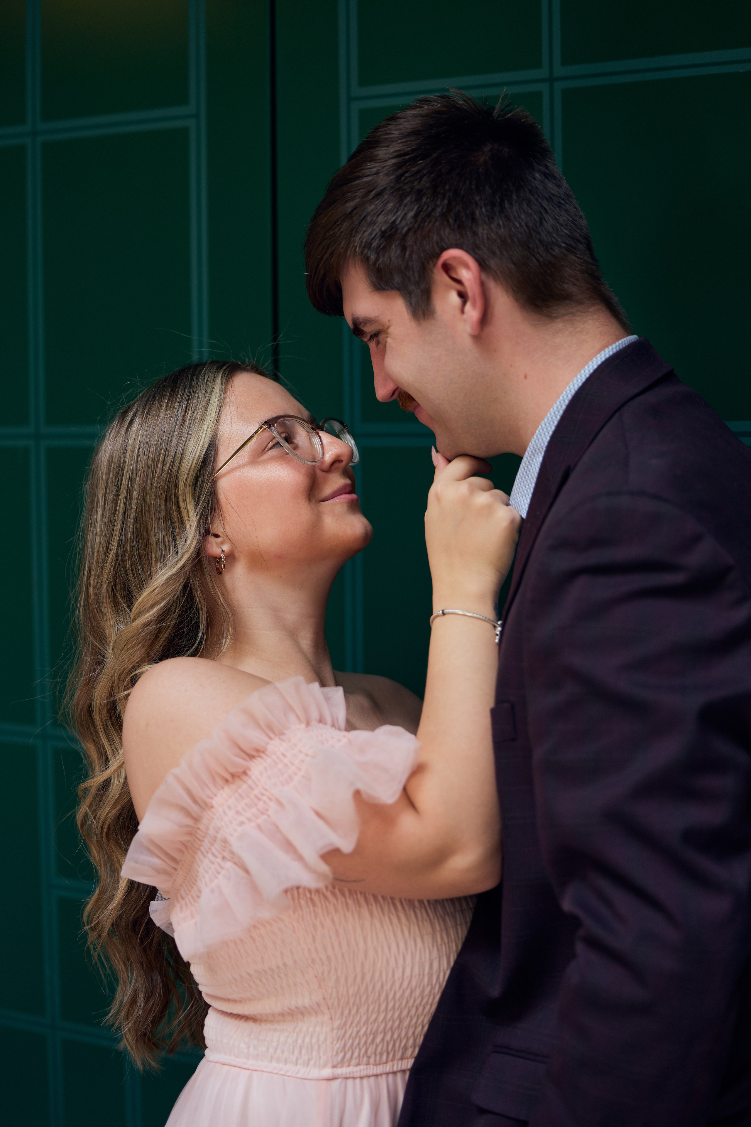 Ohio Statehouse Engagement Photos | Columbus Ohio Photographer