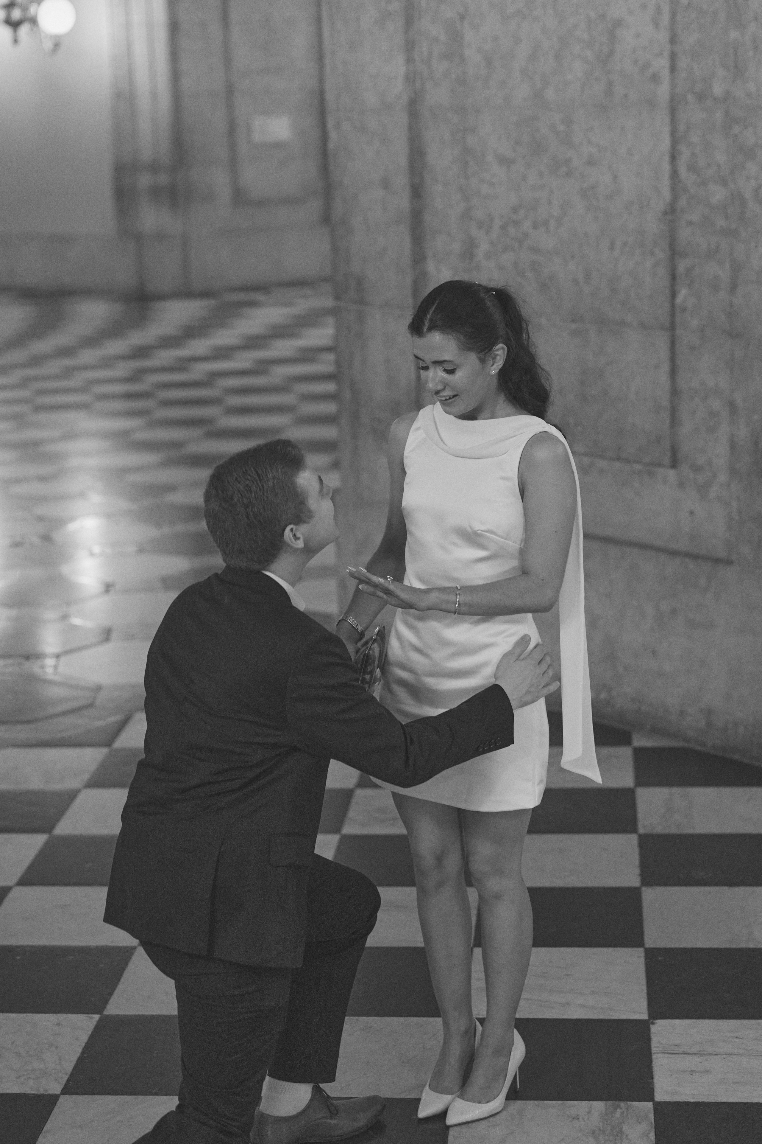Ohio Statehouse Proposal Photographer | Columbus Ohio