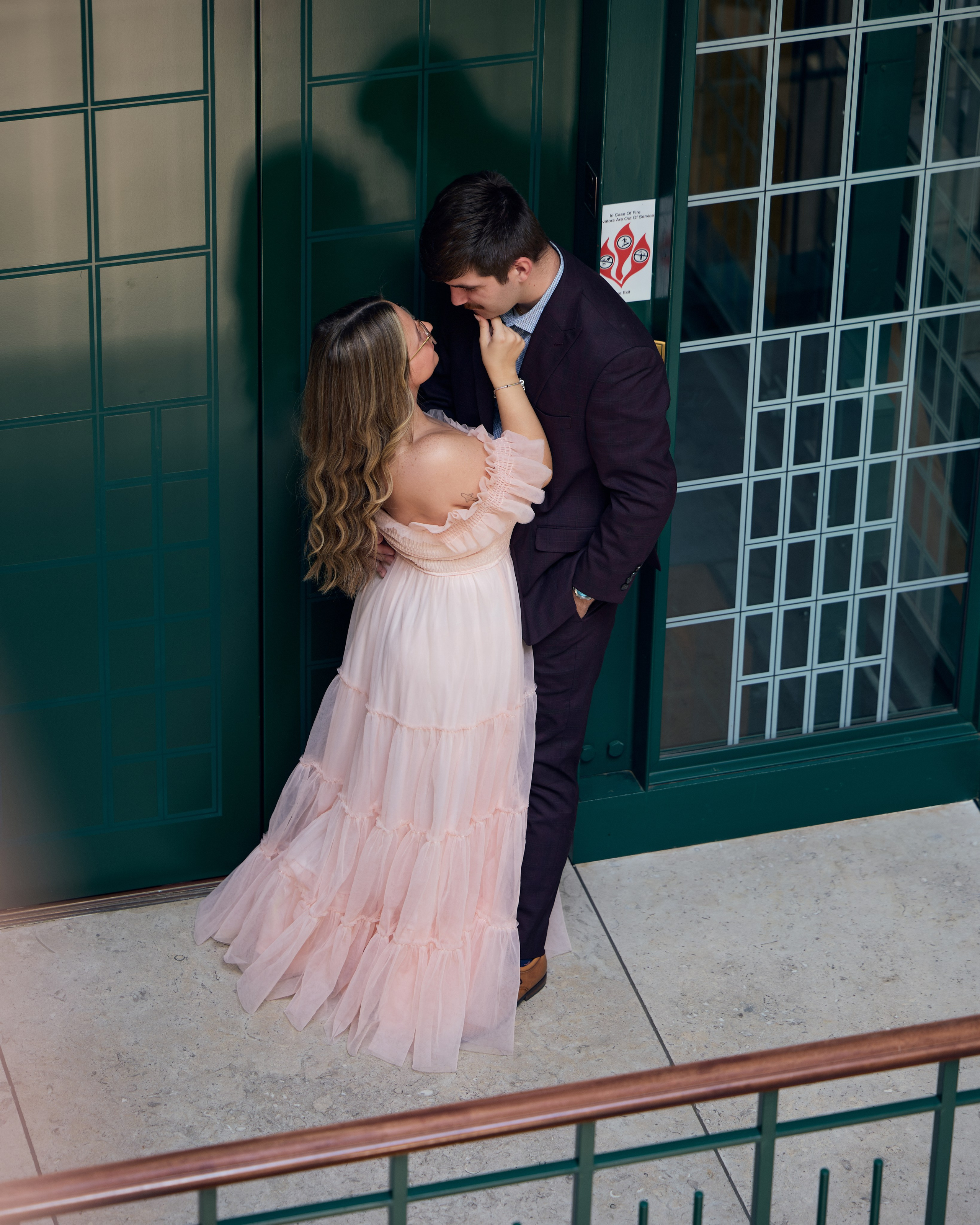 Ohio Statehouse Engagement Photos | Columbus Ohio Photographer