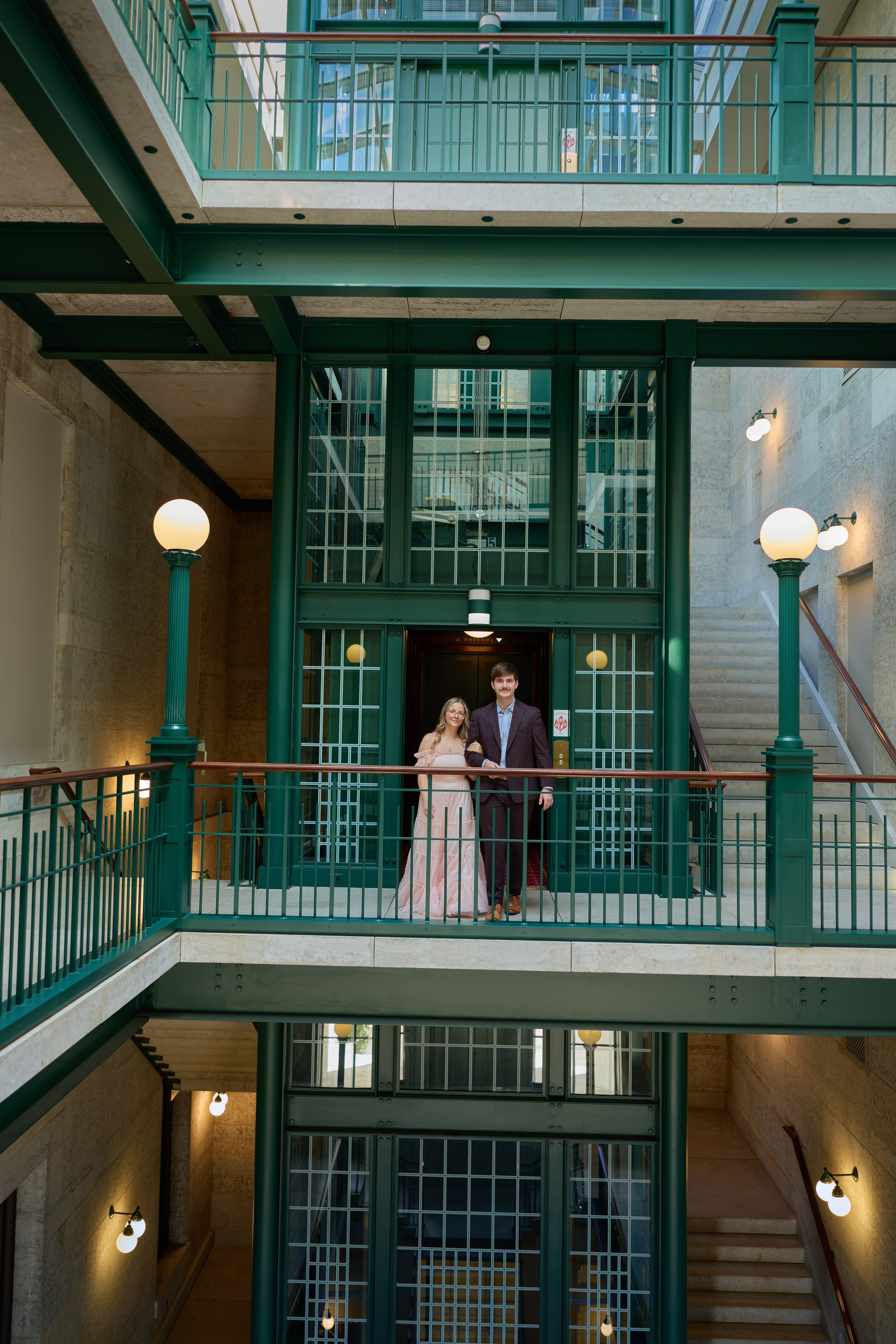 Ohio Statehouse Engagement Photos | Columbus Ohio Photographer