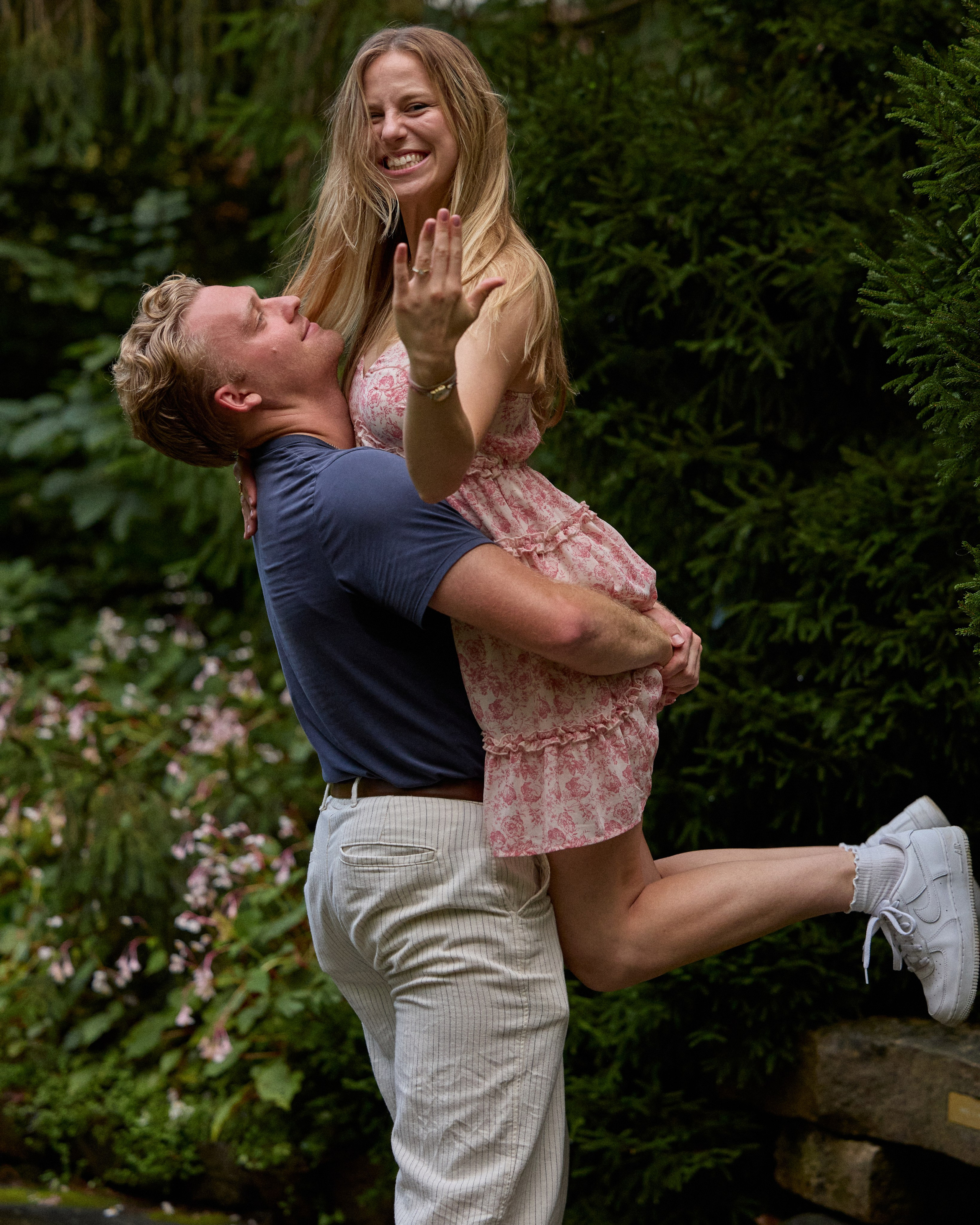 Inniswood Secret Garden Proposal | Columbus Ohio Photographer