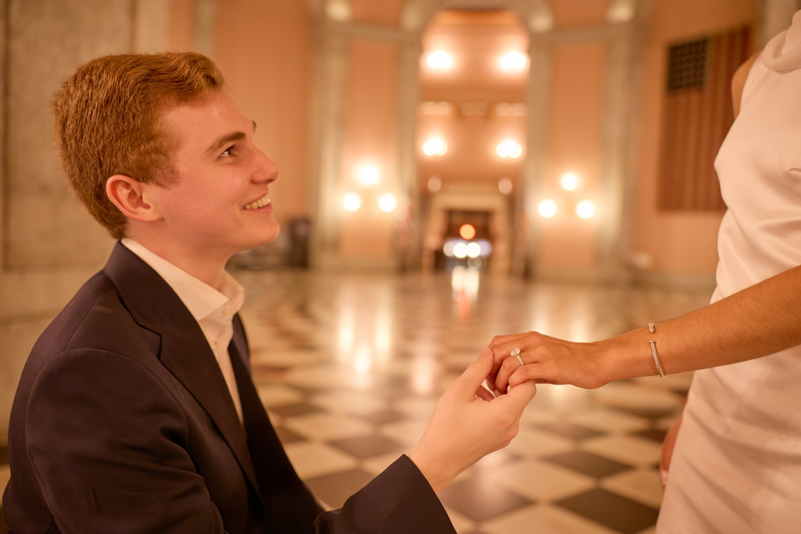 Ohio Statehouse Proposal Photographer | Columbus Ohio