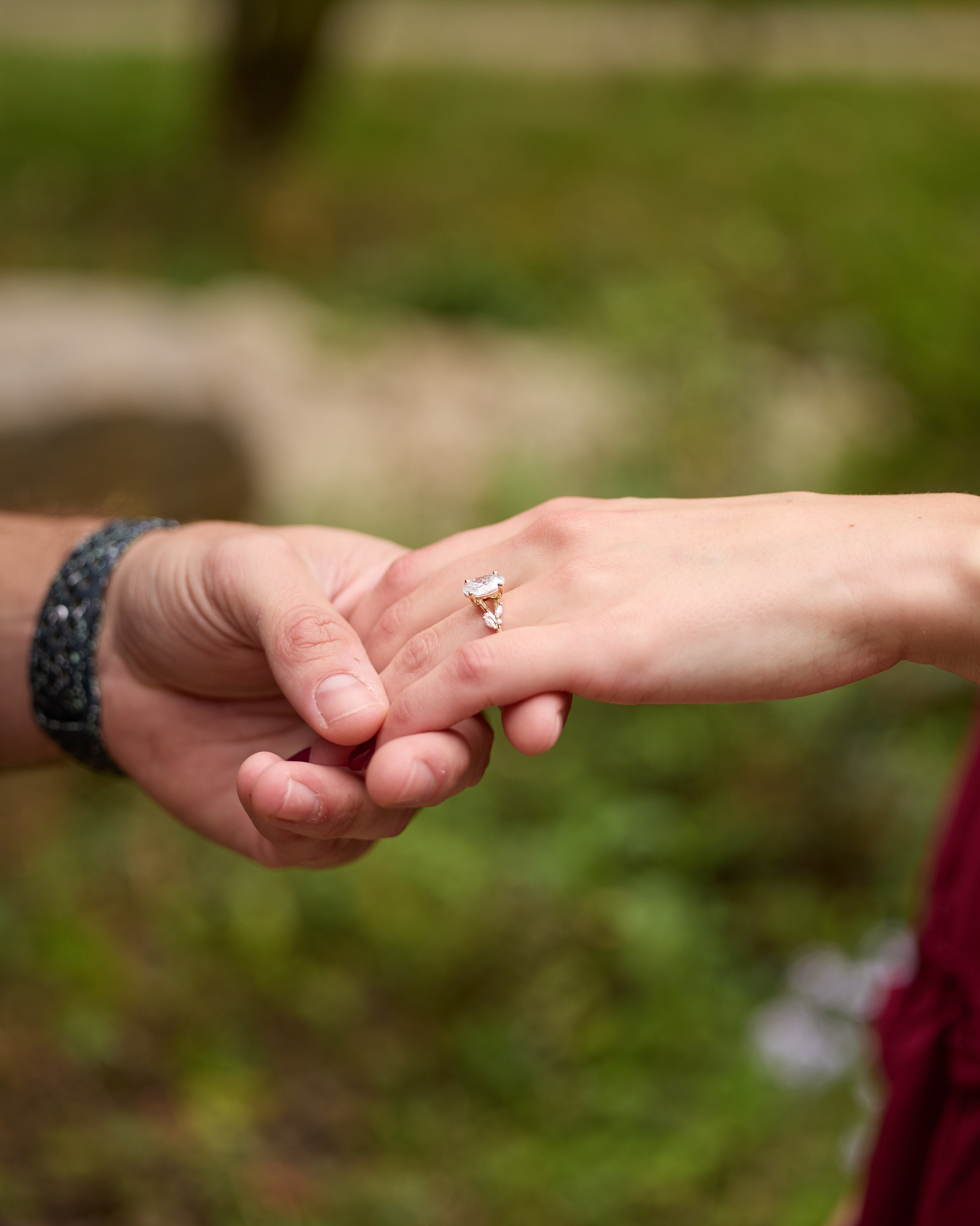 Surprise Proposal at Inniswood Metro Gardens | Kovyphoto