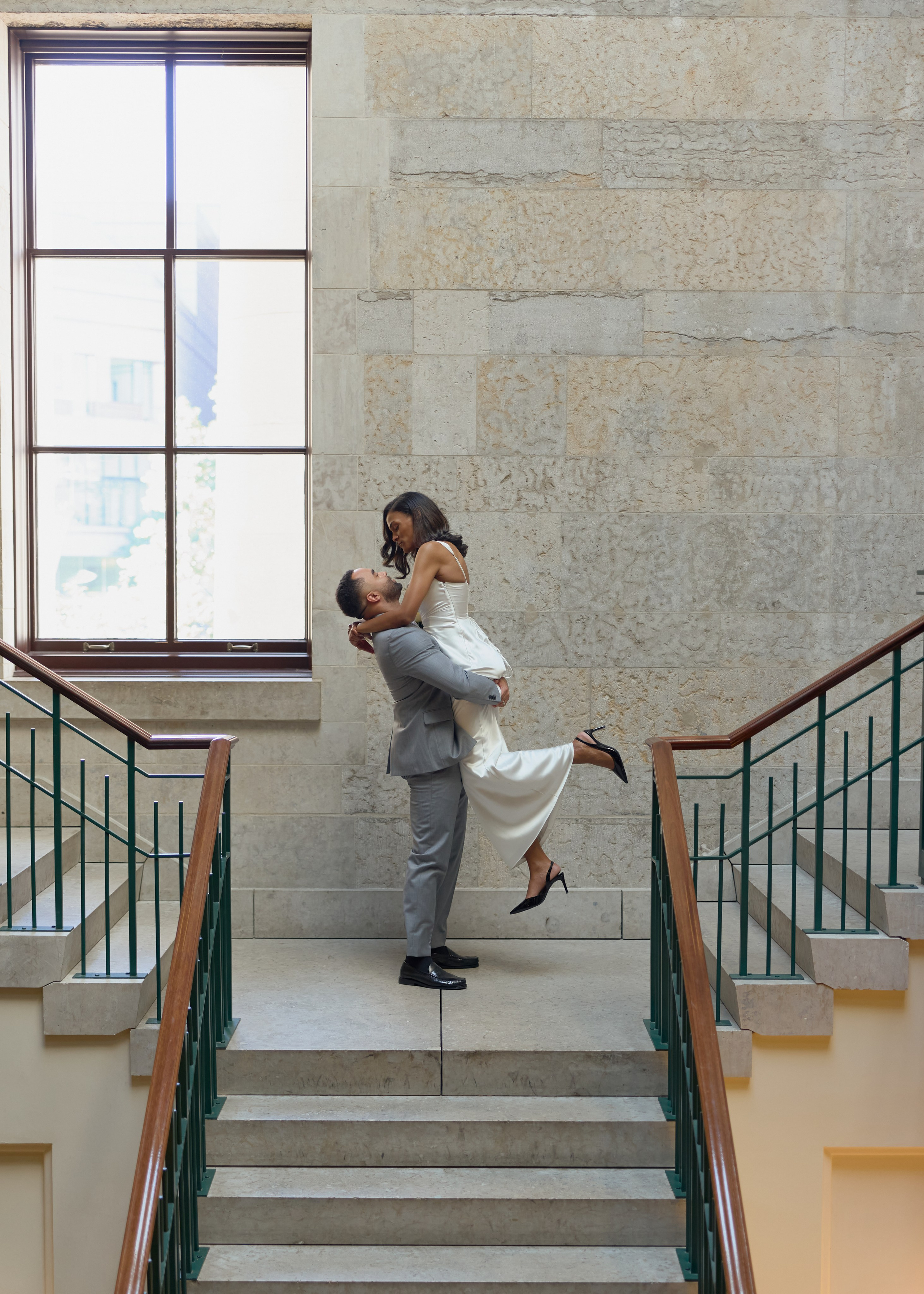 Ohio Statehouse Intimate Wedding | Columbus Ohio Photographer