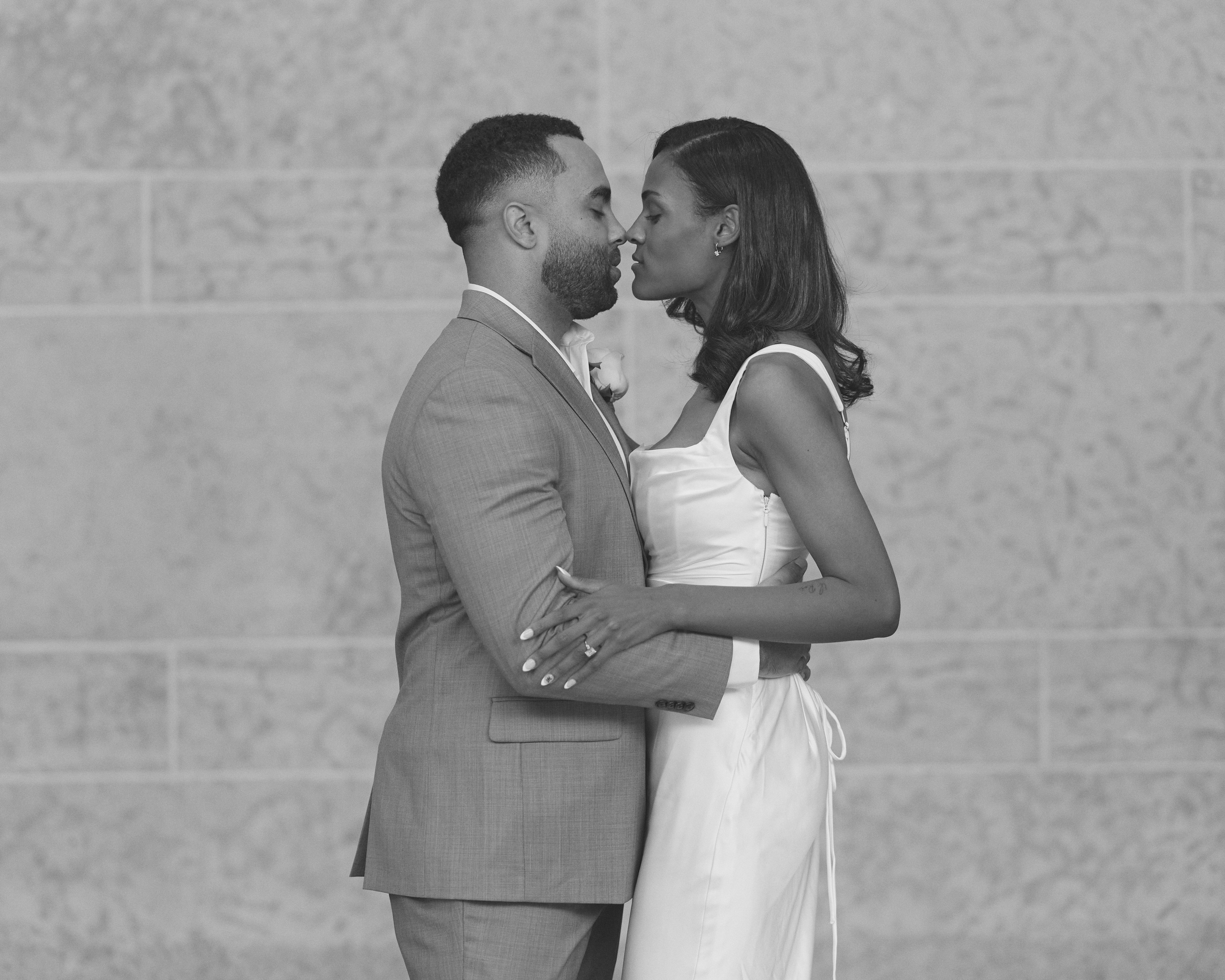 Ohio Statehouse Intimate Wedding | Columbus Ohio Photographer