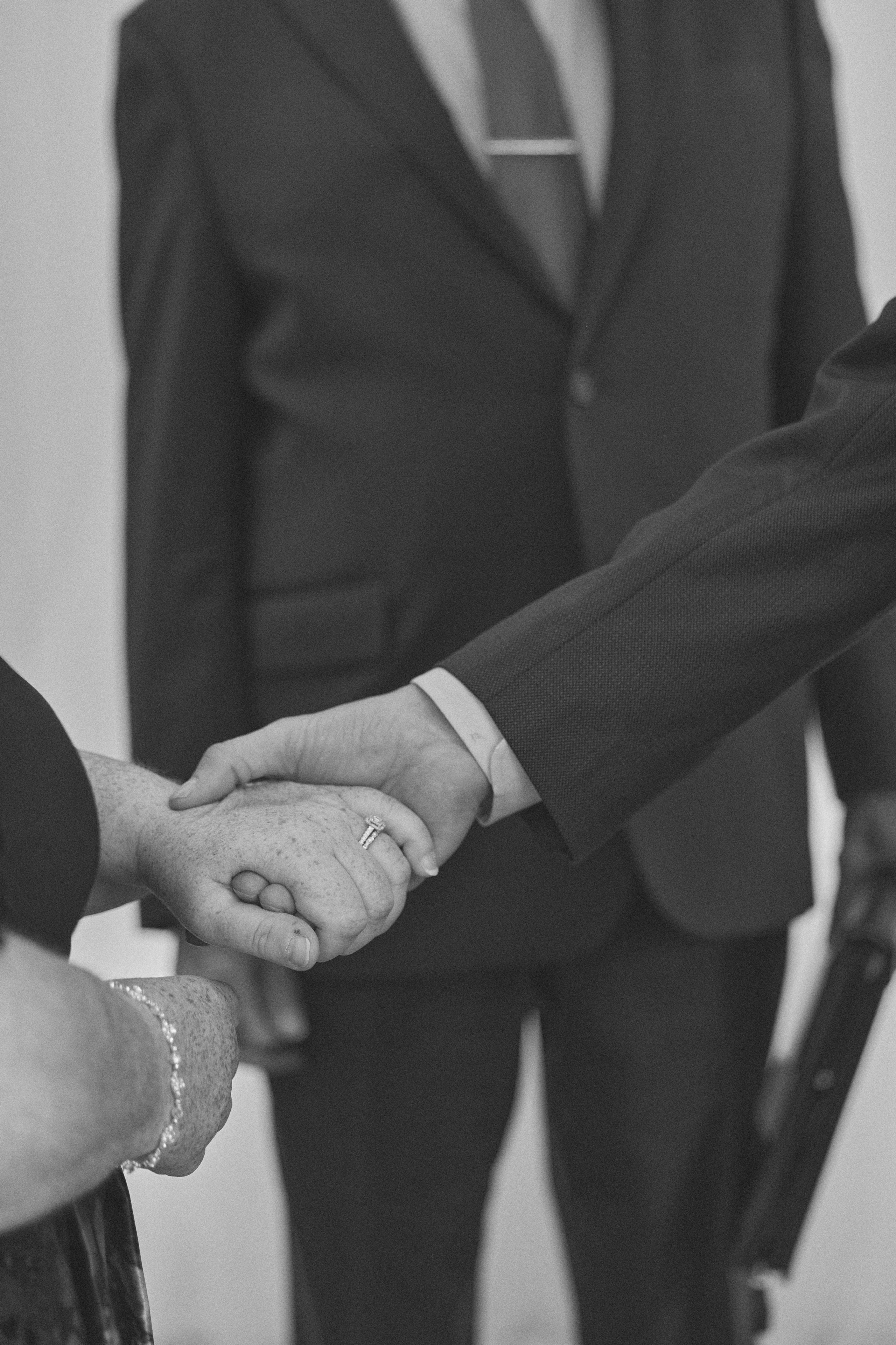 Columbus Ohio Micro Wedding Photographer | Intimate Wedding