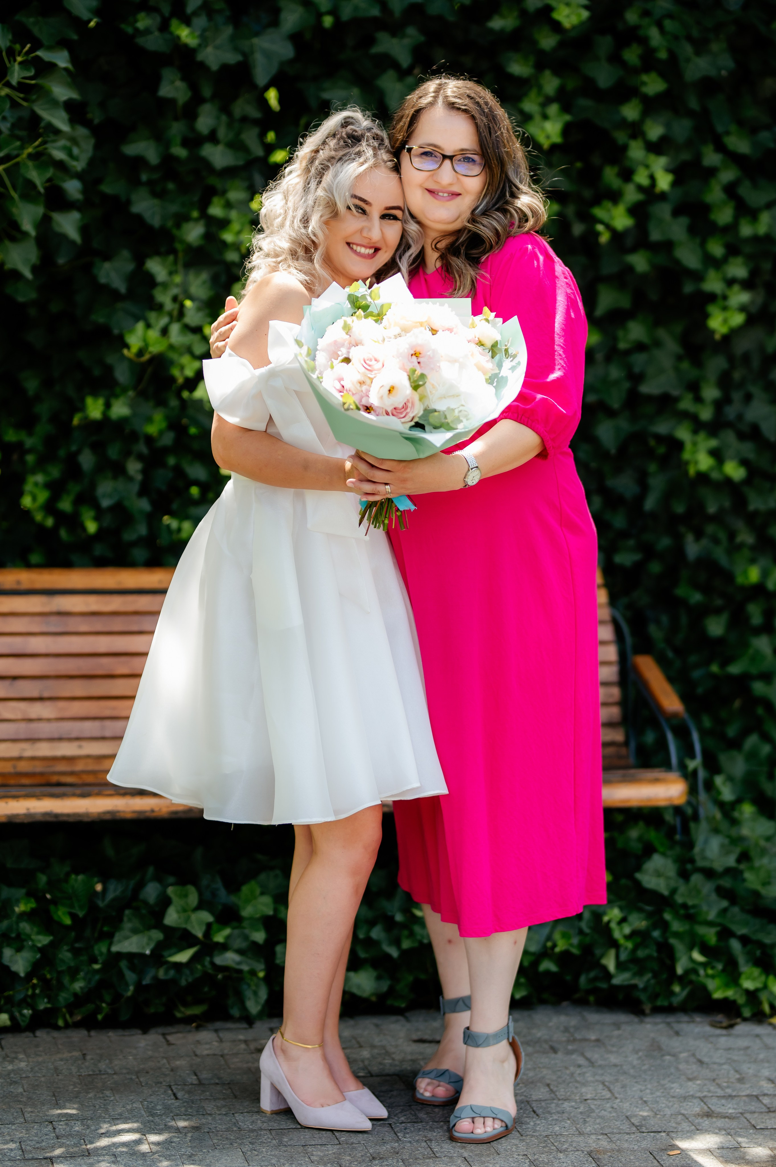 Adelina & Gabriel. Andrei Samuel – Fotograf București | Evenimente, Studio, Imobiliare, Produs