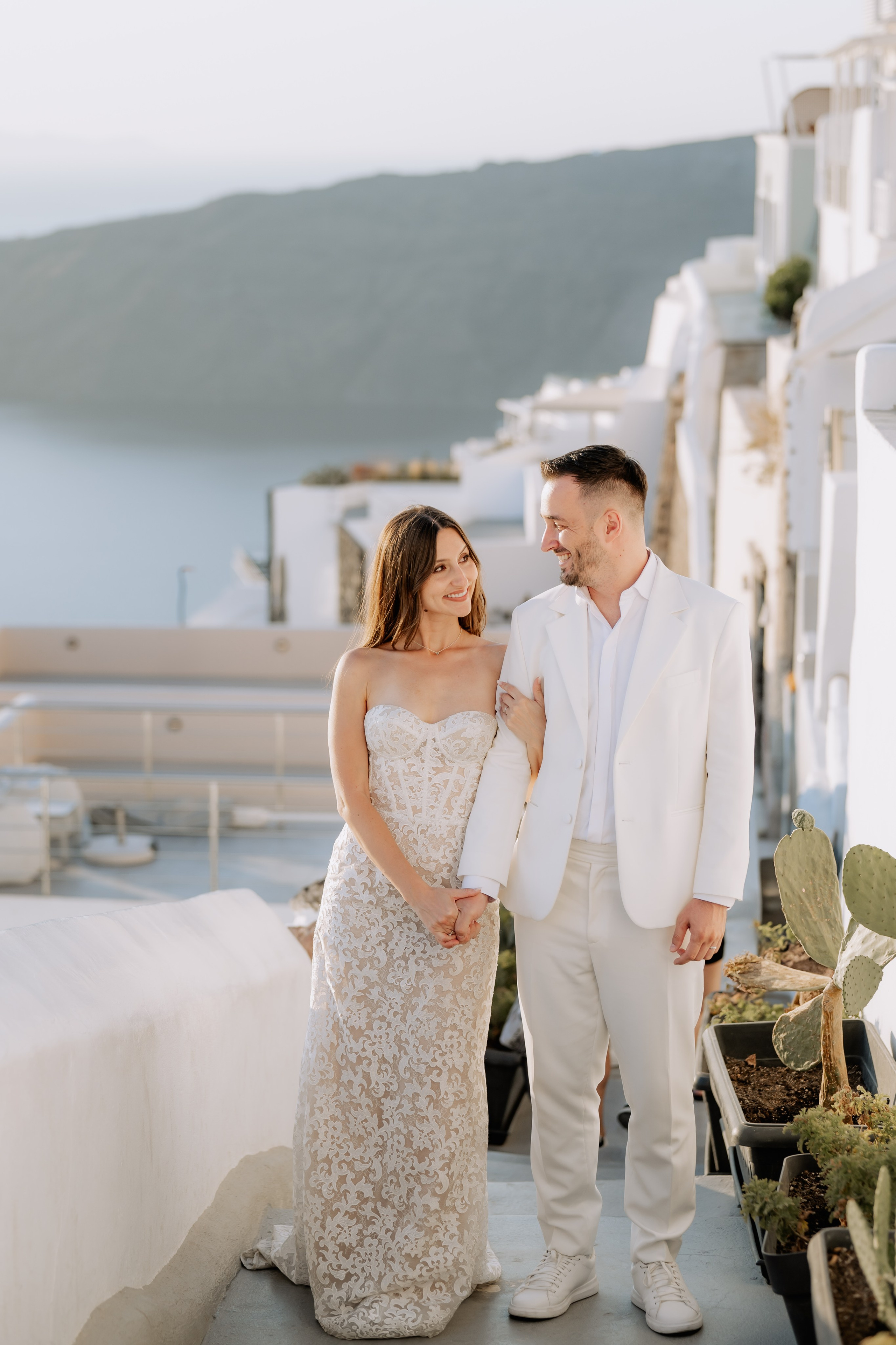 Lore + Razvan | Santorini after wedd. Proud Vision Weddings | Wedding Photography & Film — Servicii profesionale Foto Video Nunta Iasi