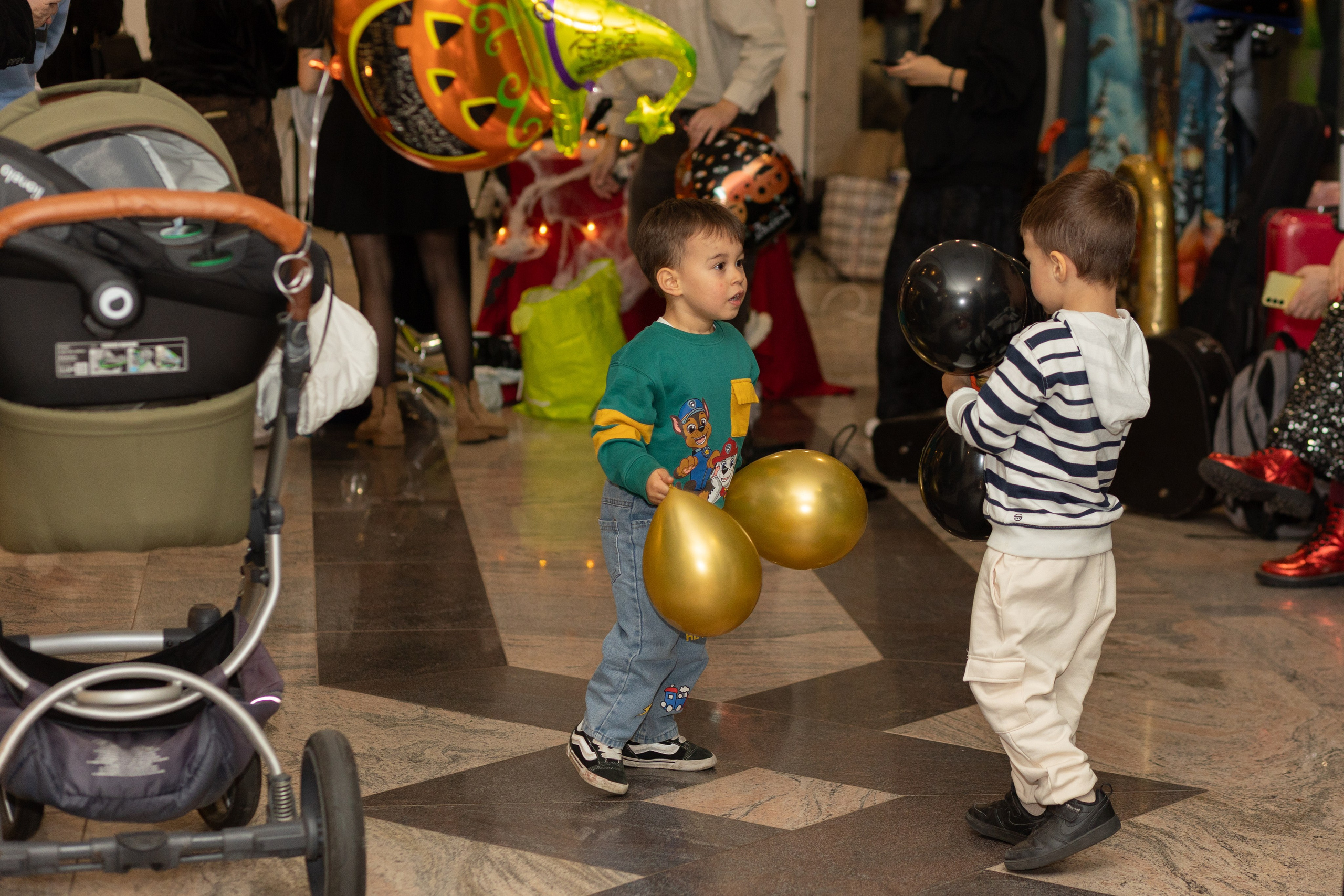 Leo dance studio Helloween 2025. Семейный и детский фотограф в Варшаве Мила Бобровская