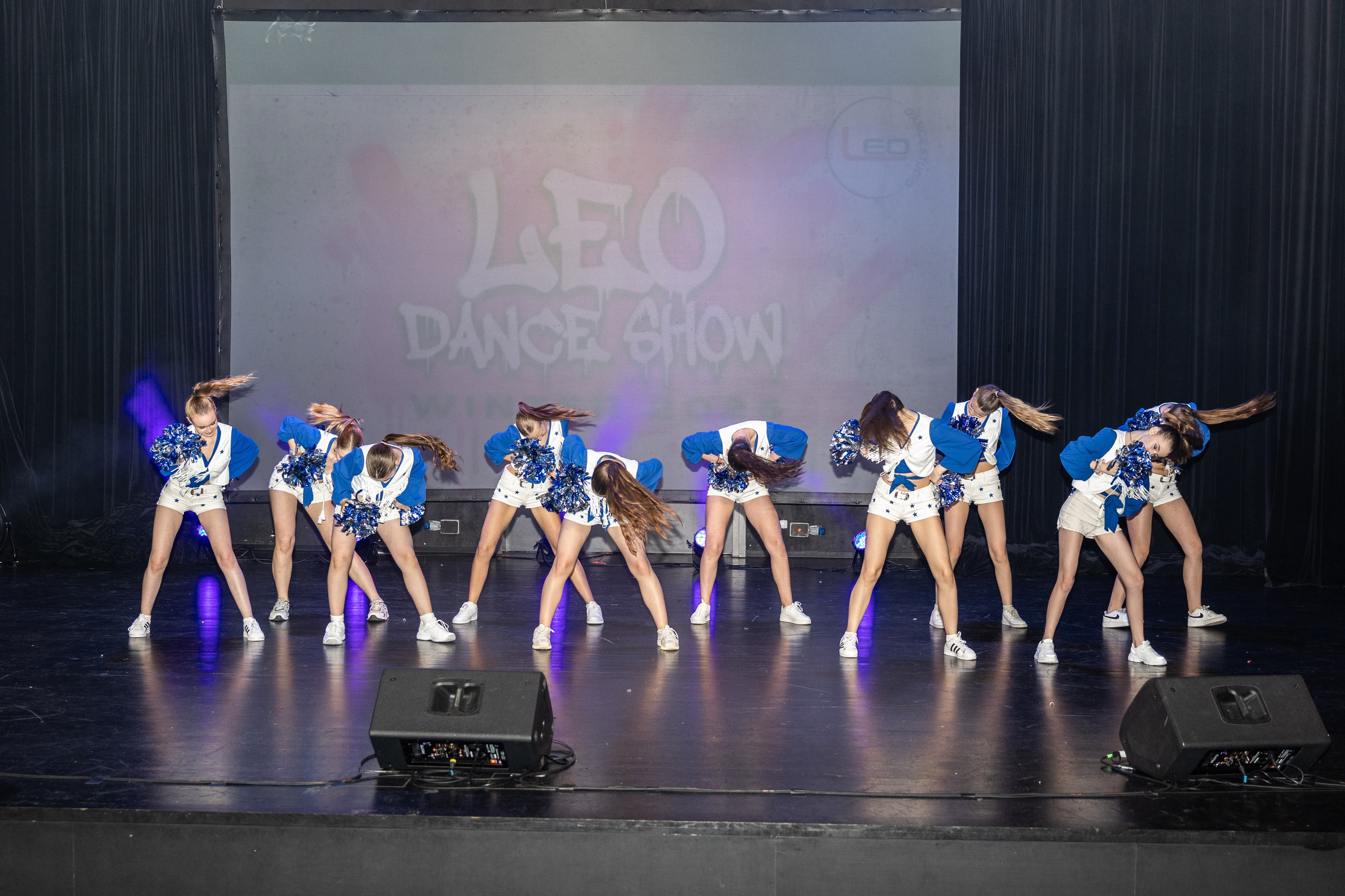 LEO DANCE SHOW WINTER 2025. Семейный и детский фотограф в Варшаве Мила Бобровская