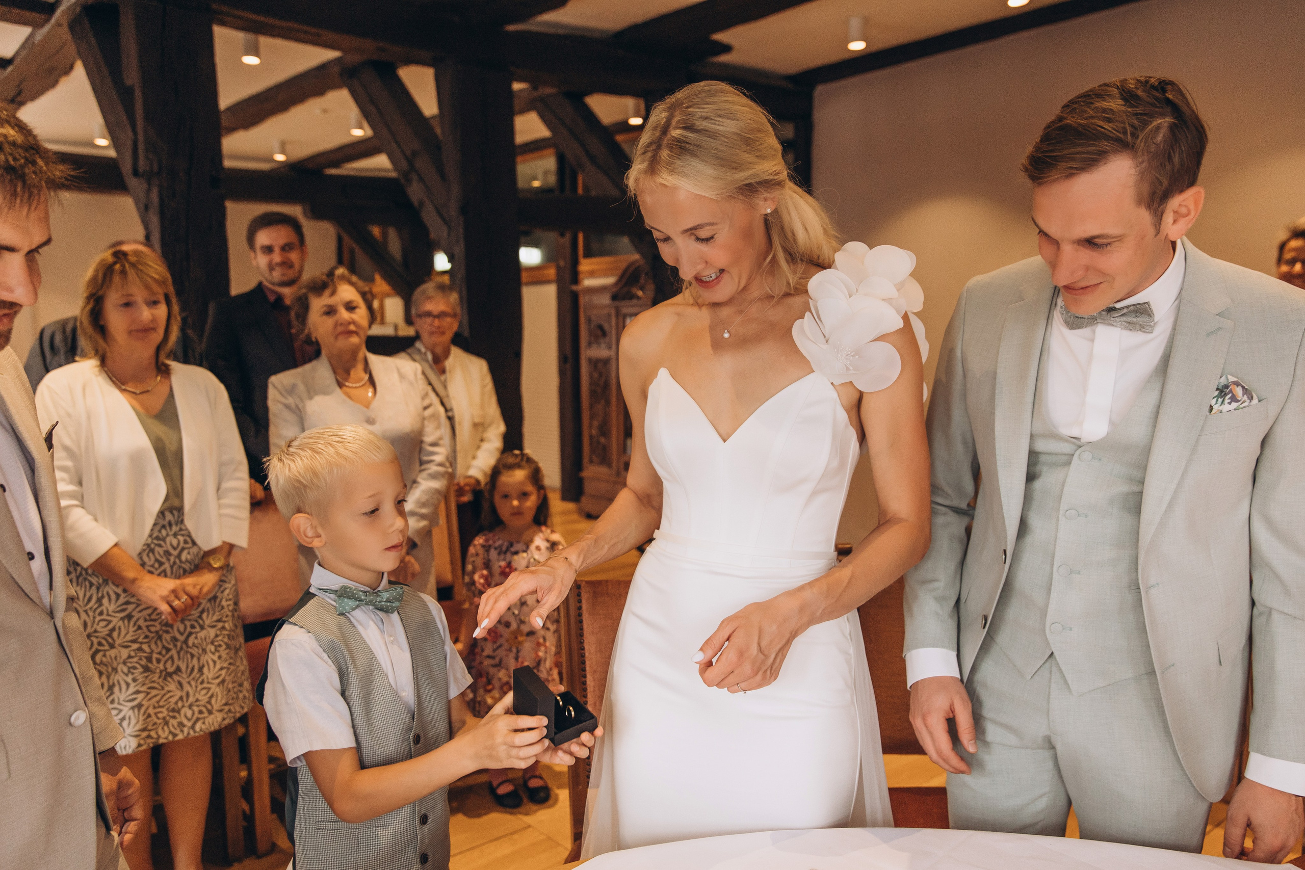 Svetlana and Yann. Hochzeitsgeschichten – Professionelle Hochzeitsfotografie & Videografie in Deutschland, Italien, Spanien und ganz Europa