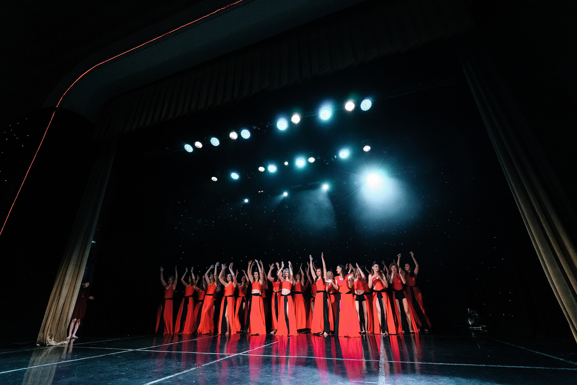 Dancing show. Professional Wedding and event photographer USA New York