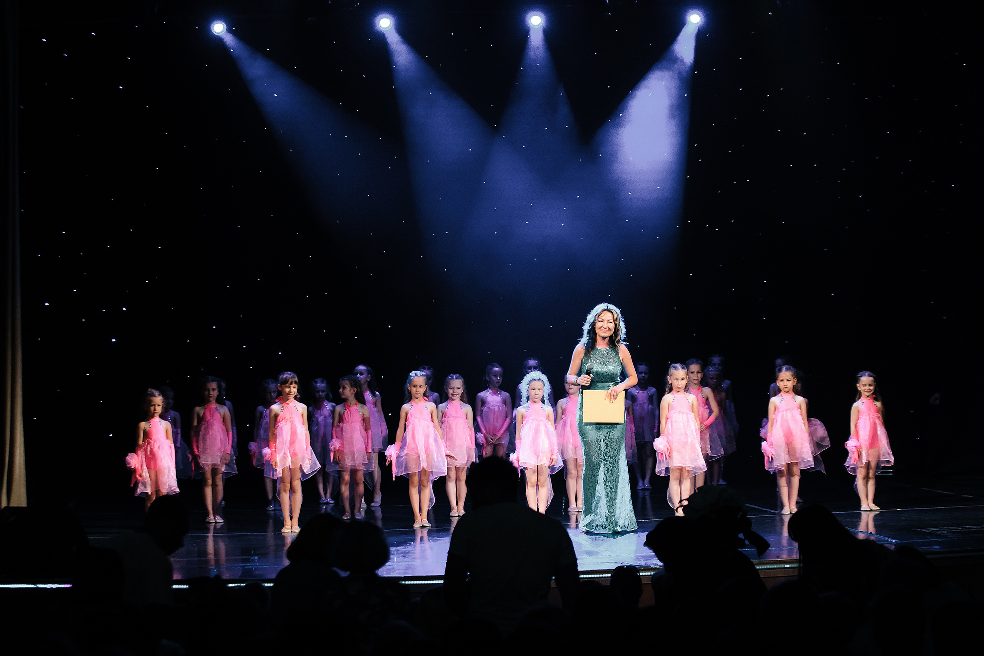 Dancing show. Professional Wedding and event photographer USA New York