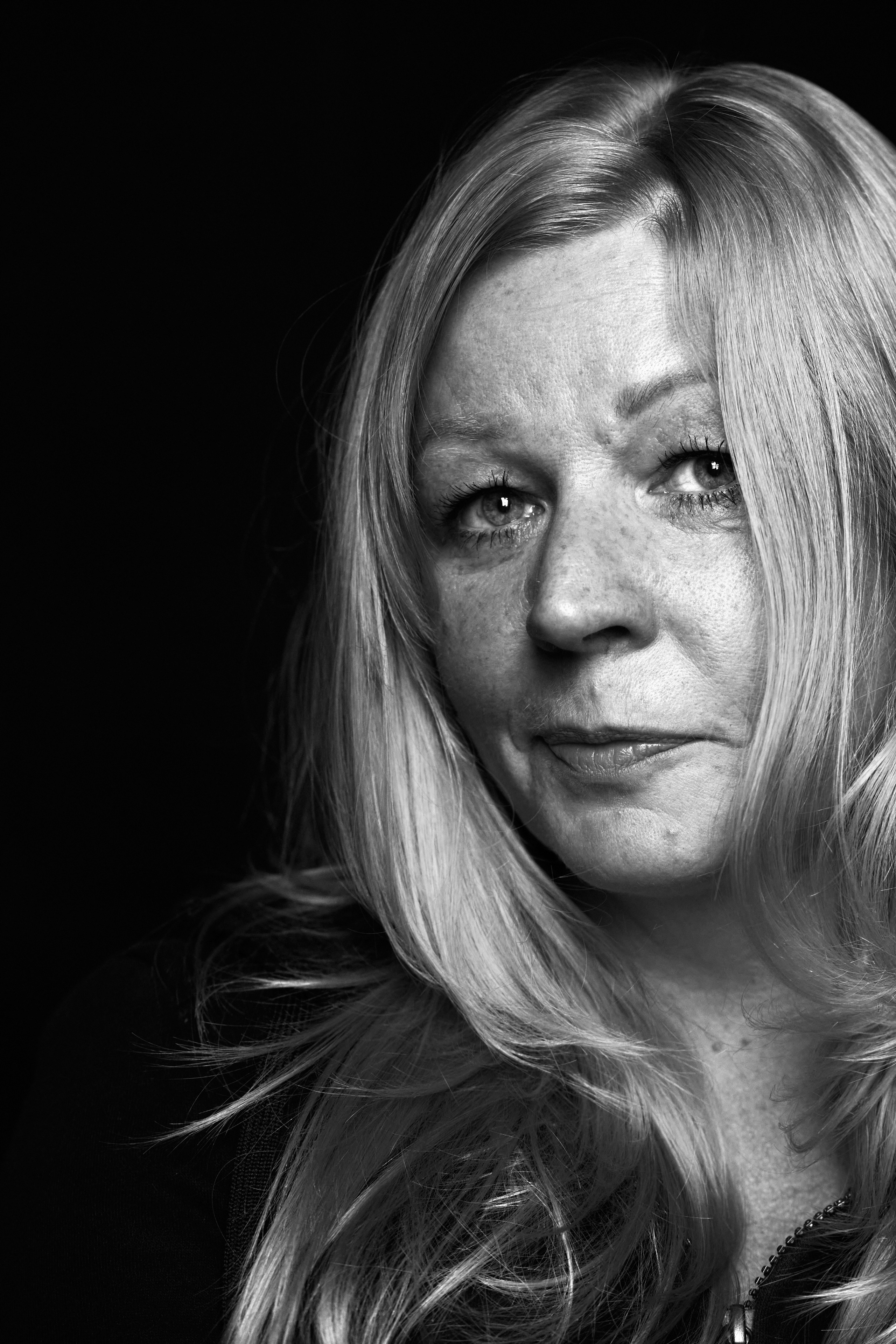 Portrait photographer in Riga. Photographer in Doha, Qatar