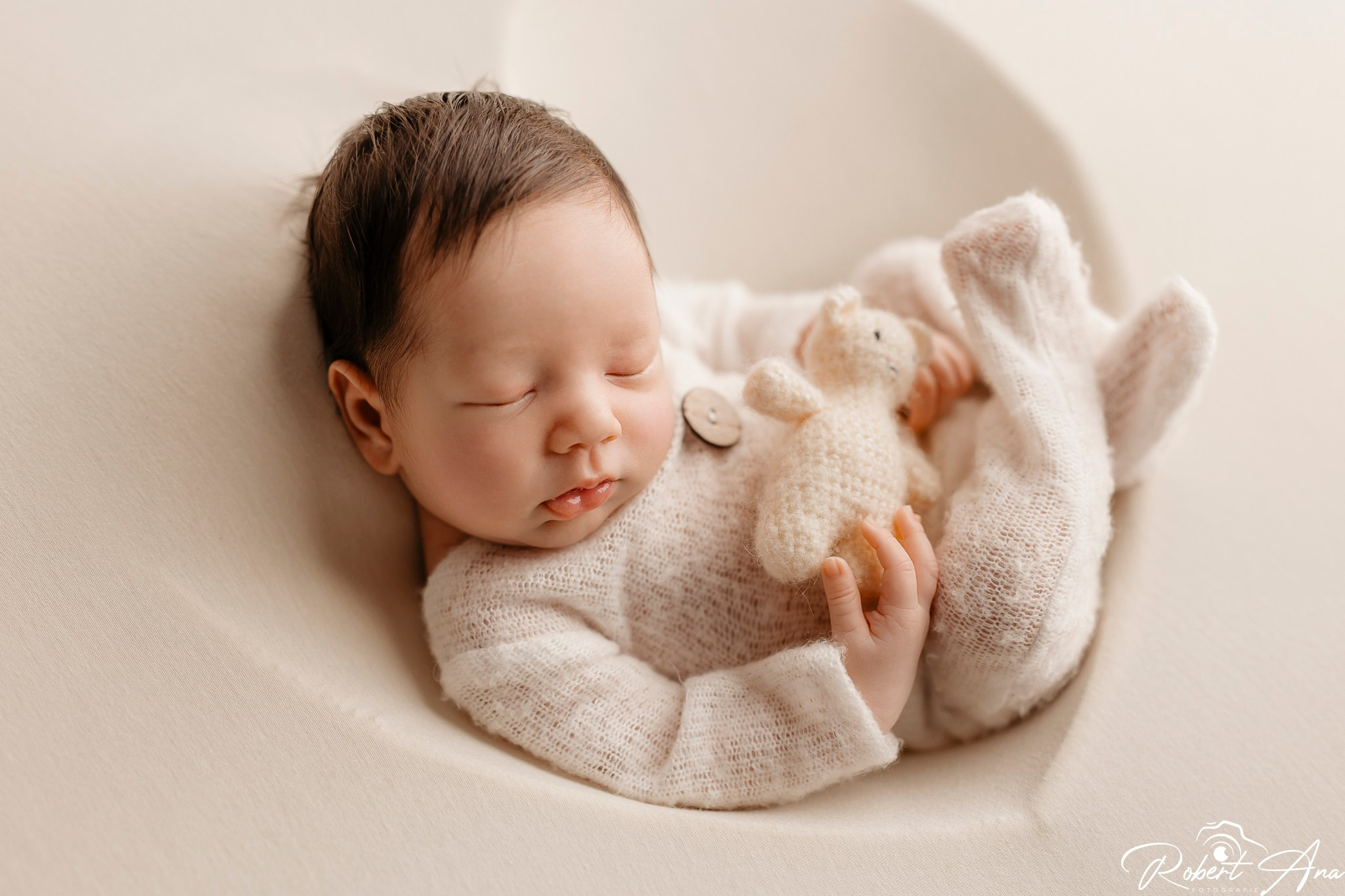 Studio Robert Ana Fotografie. Robert Blaj - Fotograf Nuntă Iași