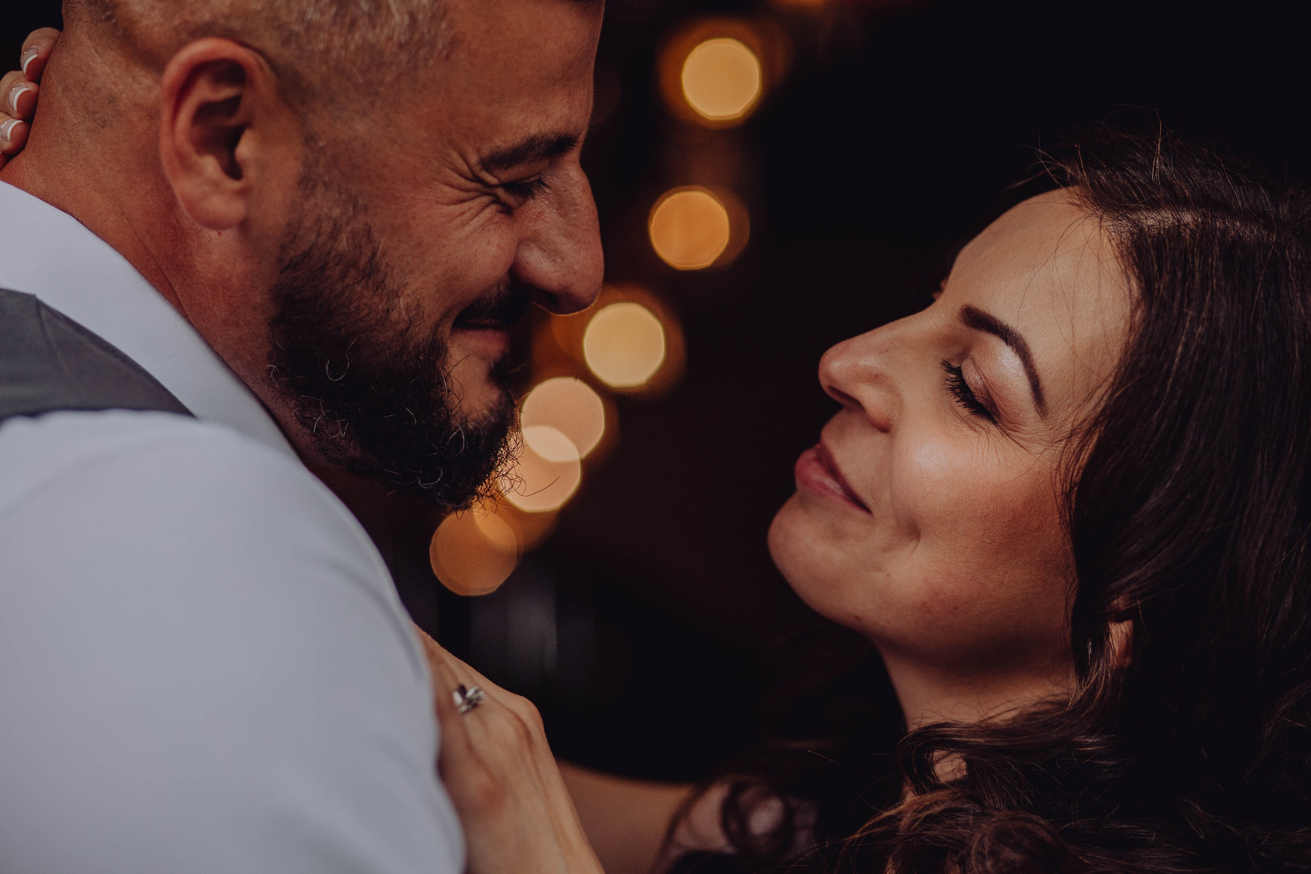 Adi & Cristina. Wedding & couple photographer from Romania Rut Vetan