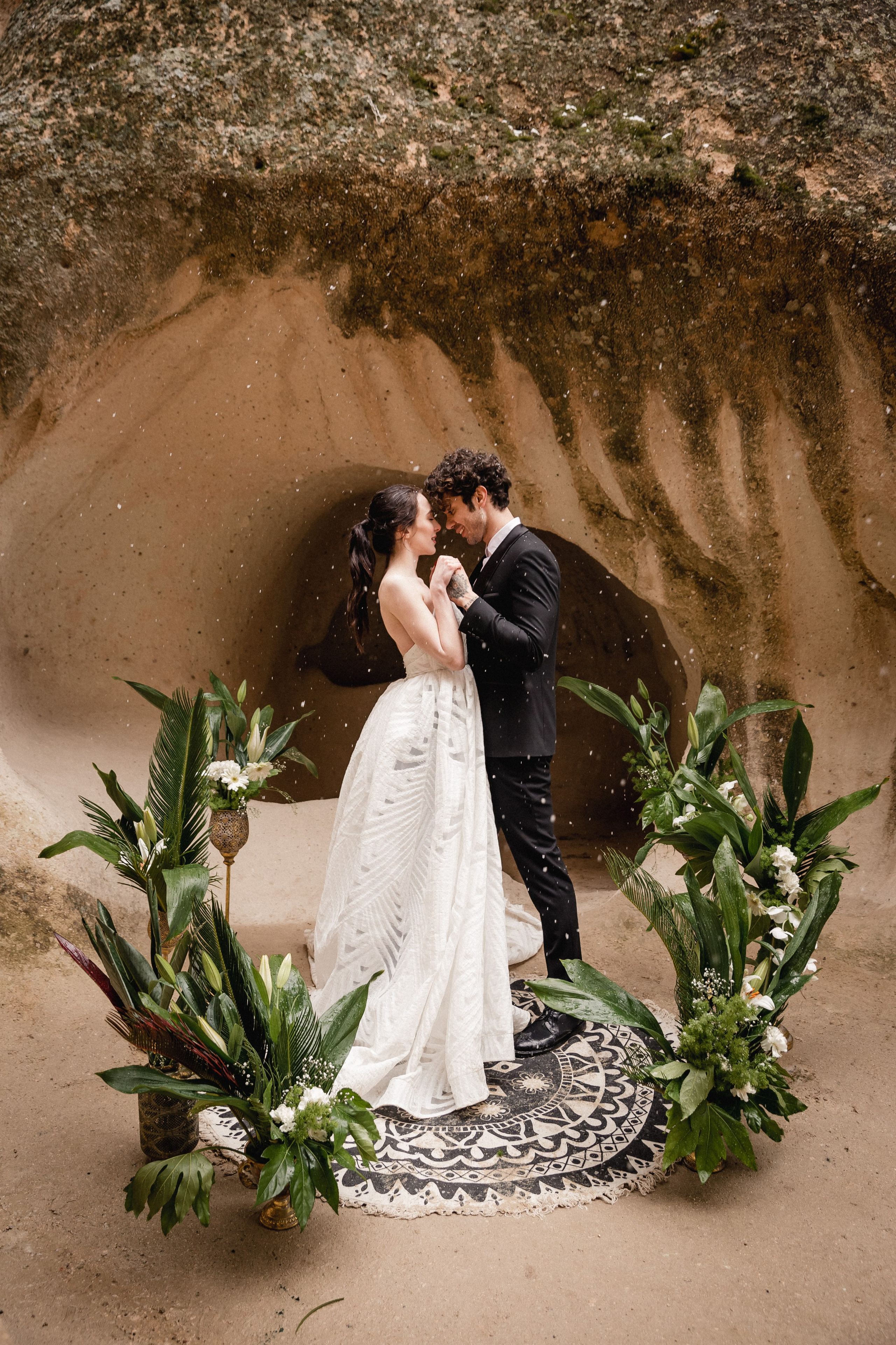 Wedding in Cappadocia – Taya & Farsam. Wedding Stories — Professional Wedding Photography & Videography in Germany, Italy, Spain & all across Europe