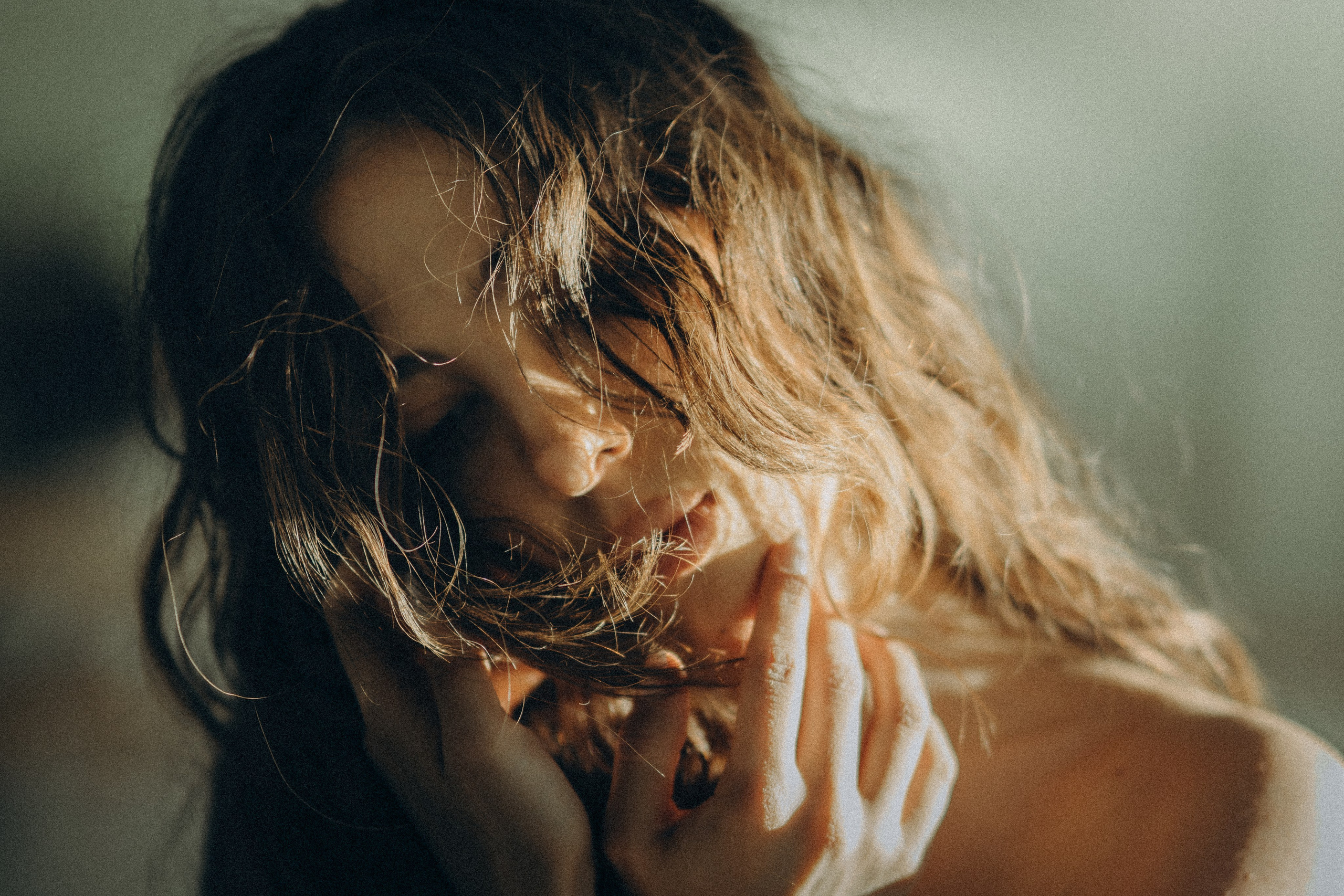 DANCERS. Victoria Olonen – Cinematic Portrait Artist | Helsinki & Europe