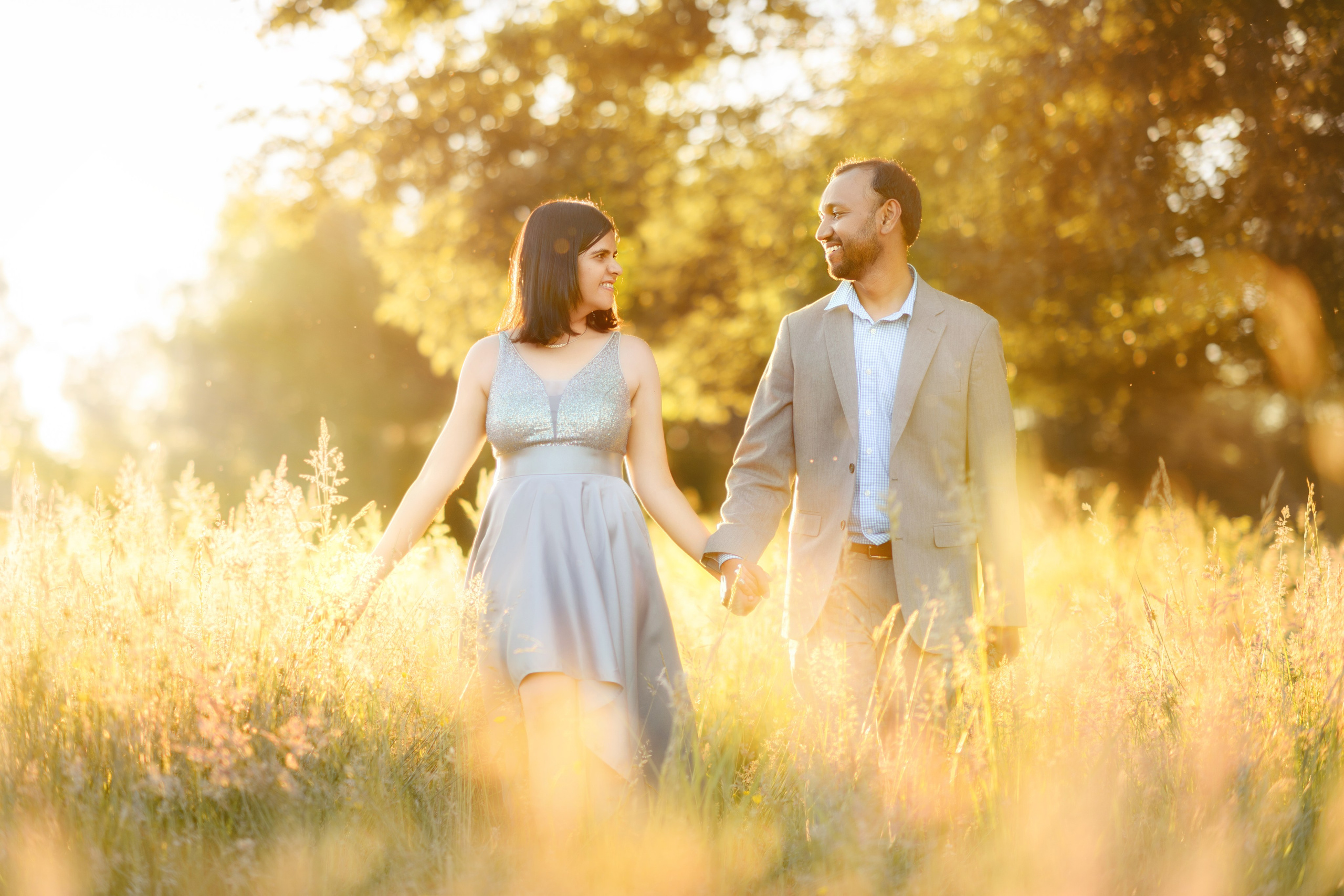 Jisha and her family. Wedding & family photography in Seattle area. Helen Michelle photographer
