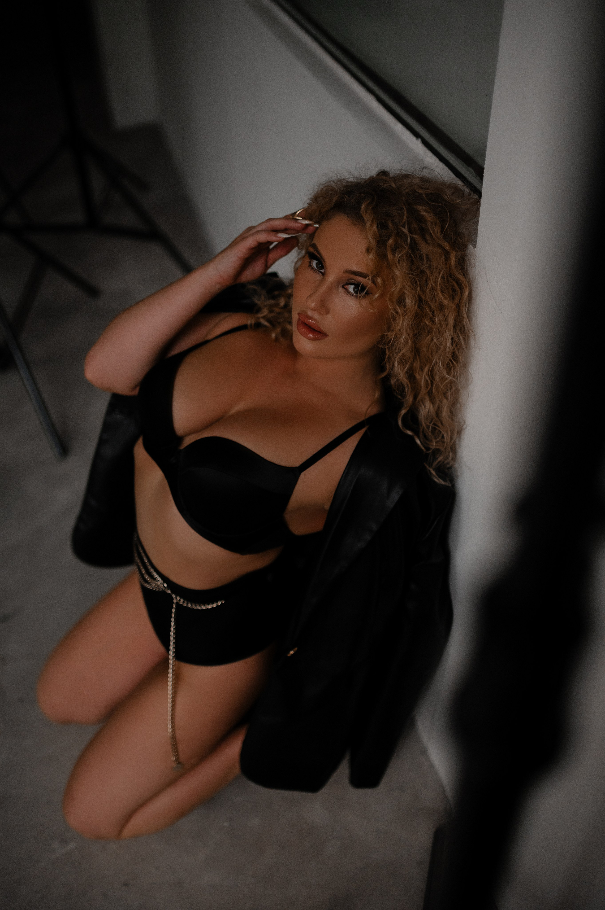 Liza. ANNA-MARIA PHOTO CONTENT CREATOR — photographer, aesthete, artist, and visual expert for Instagram in Prague