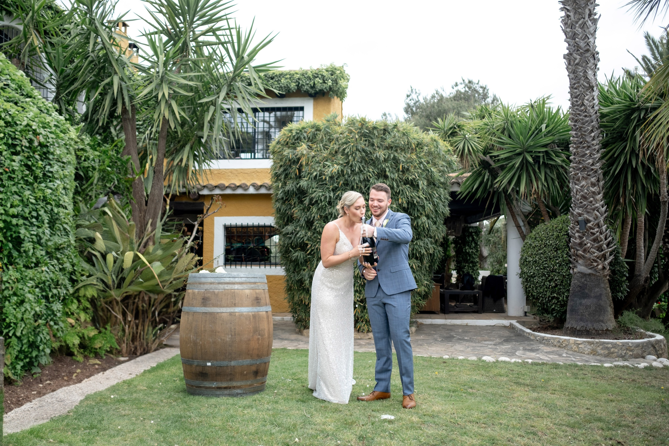 Madeline & Callum. Wedding Photographer in Barcelona Lana Alekhina