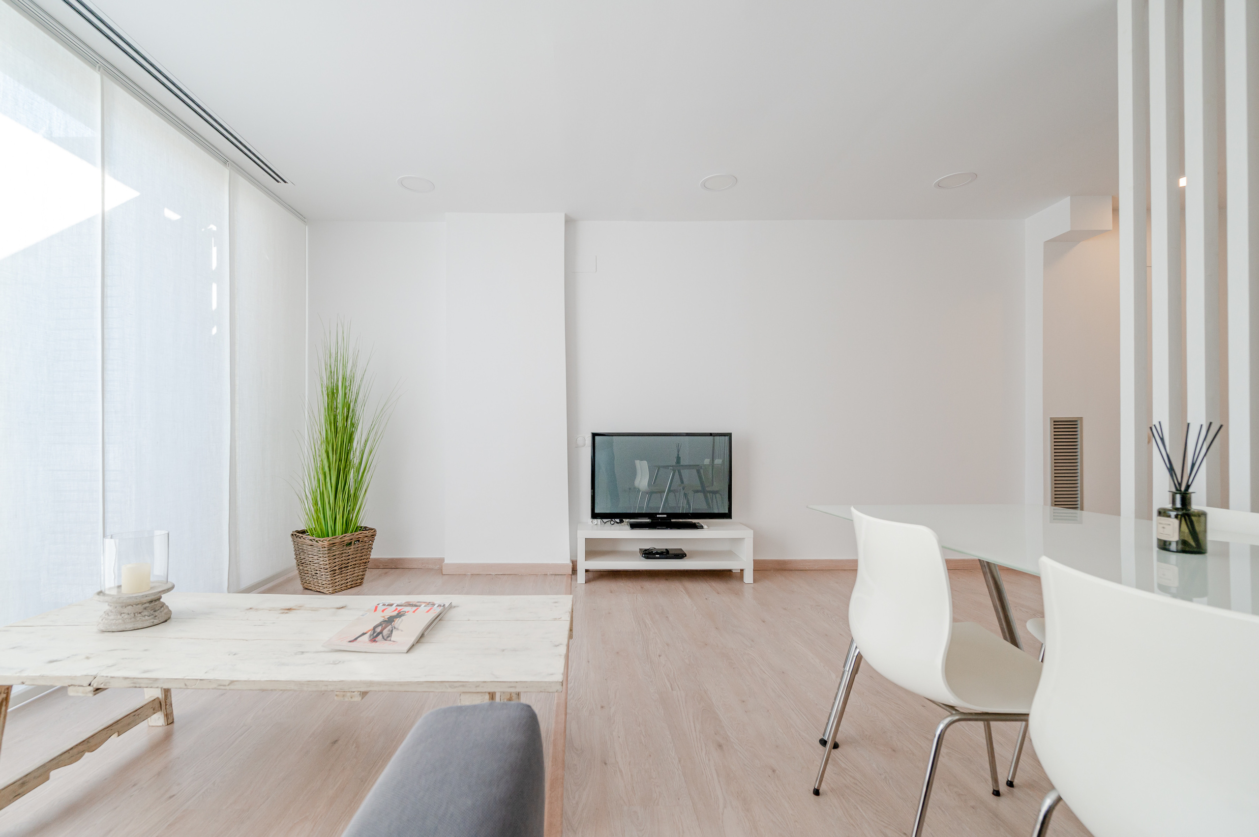 Interiores. Photographer, designer, contentmaker Ivan Batin