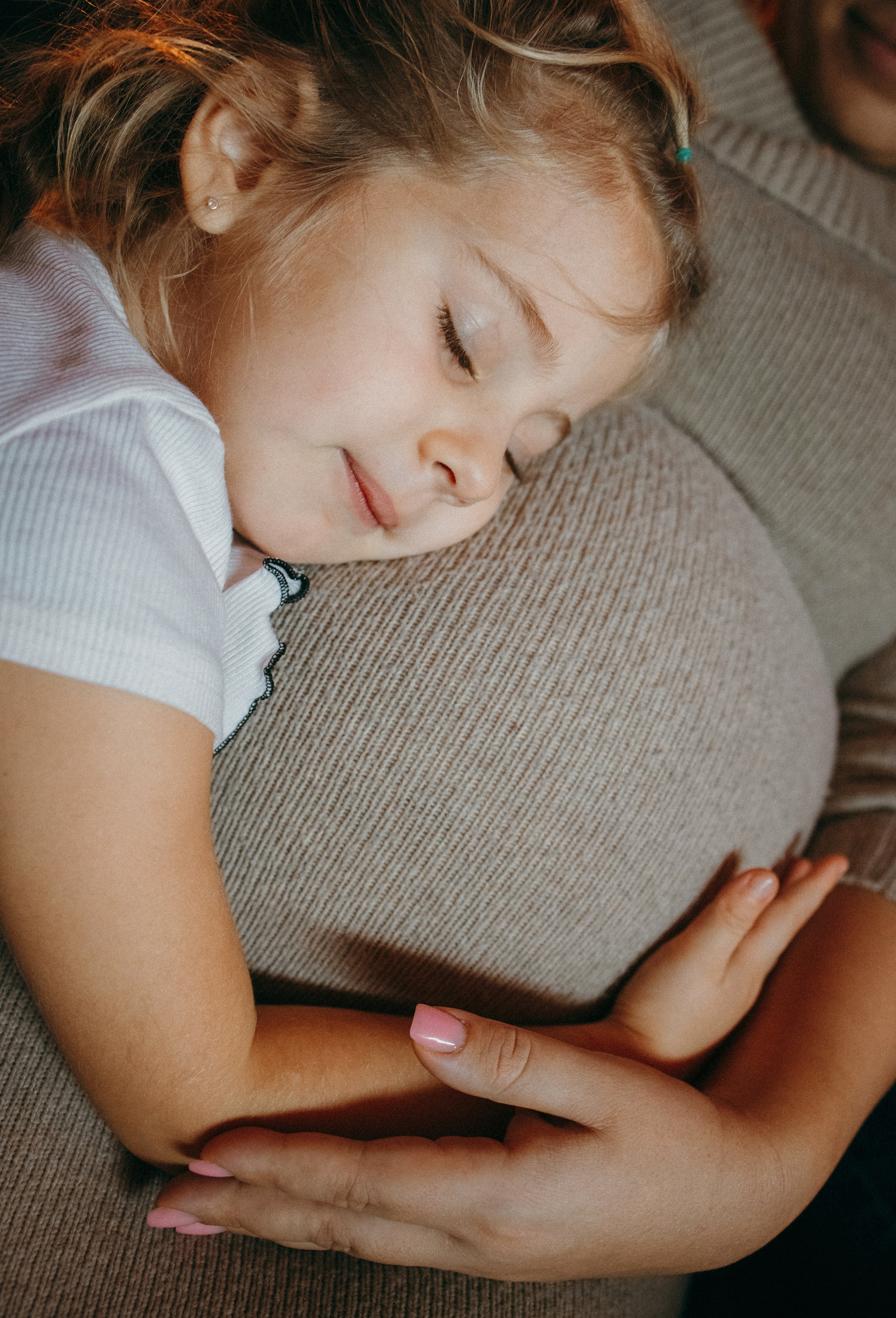 Ședințe foto de familie în Oradea realizate de Katsiaryna Ciortan. Fotograf de familie în Oradea Katsiaryna Ciortan