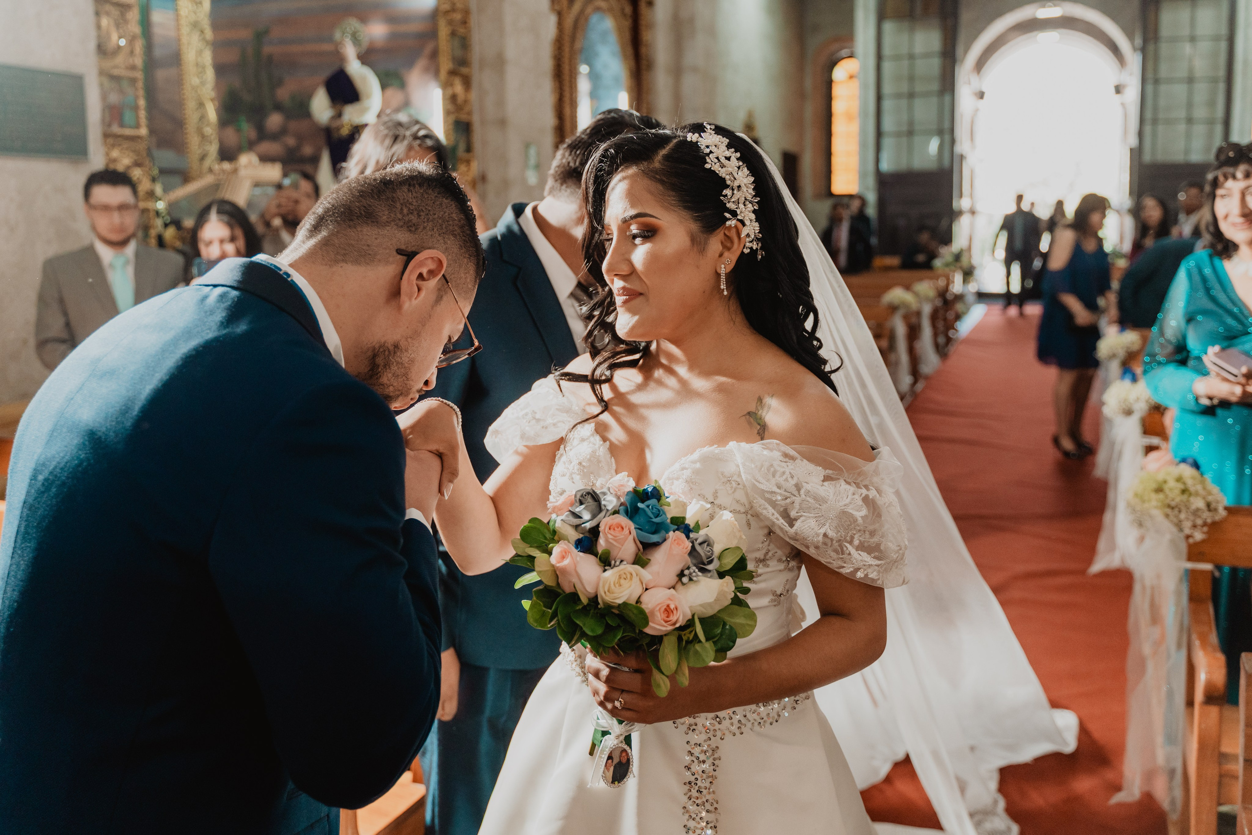 GABRIELA + JORGE | BODA CIVIL RELIGIOSA. Studio KVTA | Fotografía y Video de Bodas en Arequipa
