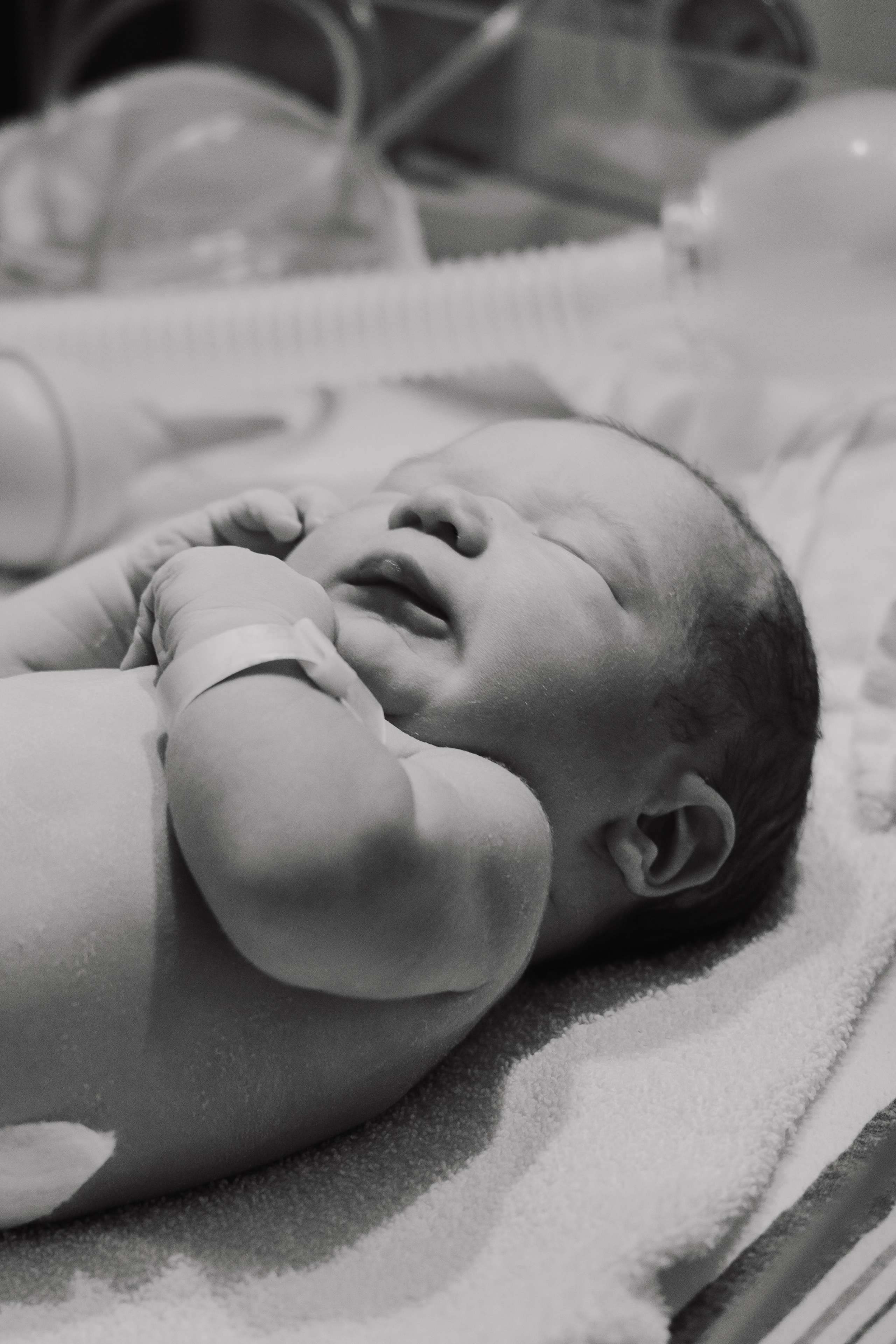 Childbirth. Eikanmedia | Photographer and videographer capturing weddings, families, engagements, pregnancy & newborns | Vancouver, WA | USA