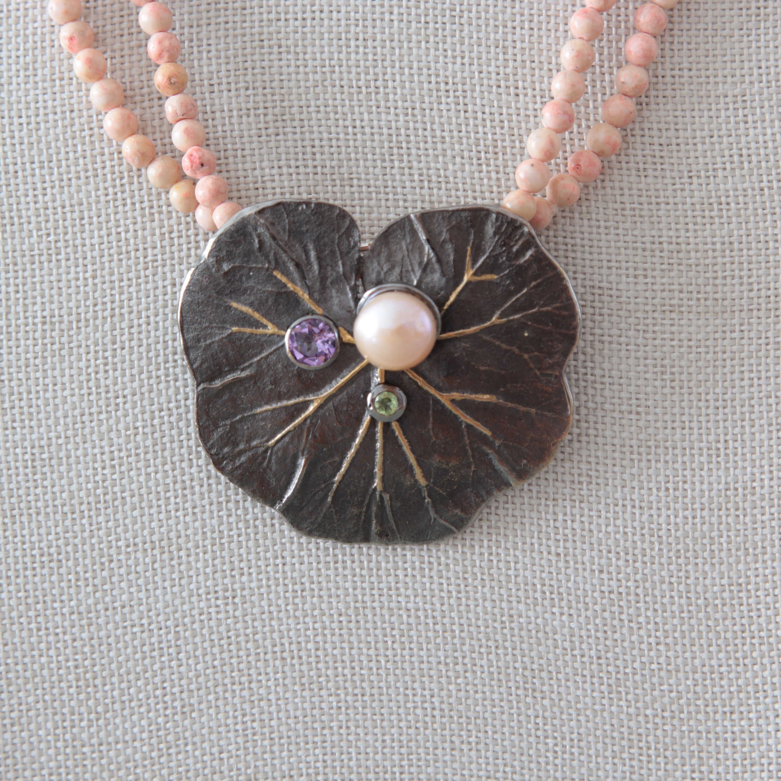 Whitelily. Современнные и актикварные украшения в Барселоне, Москве и Санкт-Петербурге