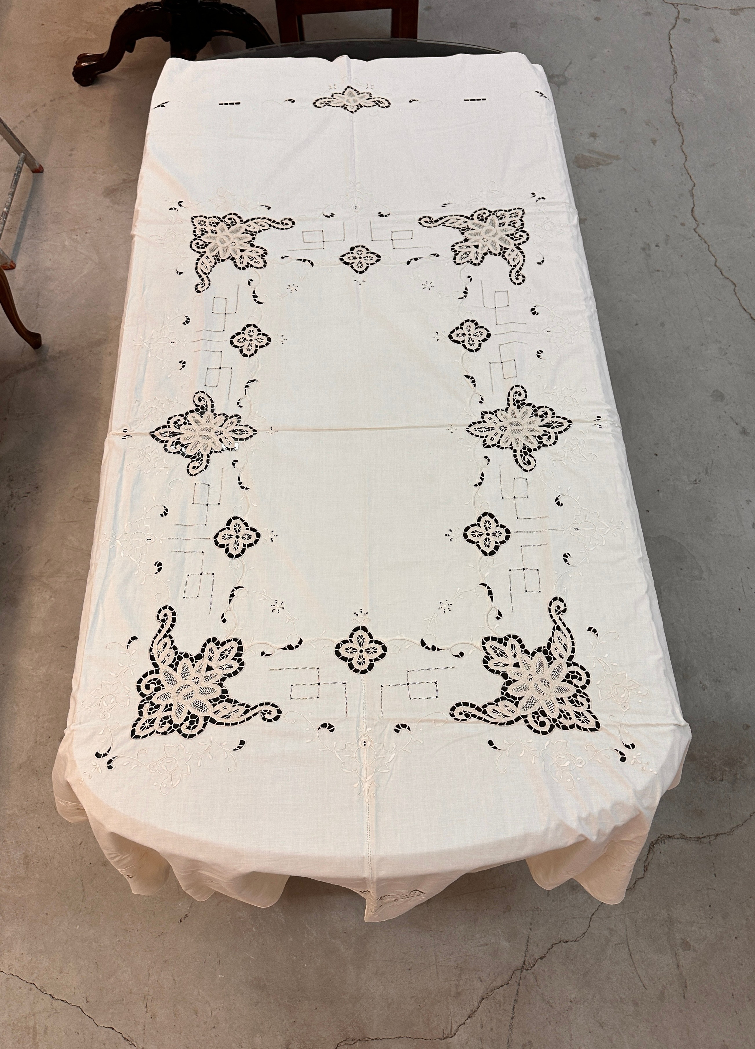 TextilFrance. Современнные и актикварные украшения в Барселоне, Москве и Санкт-Петербурге