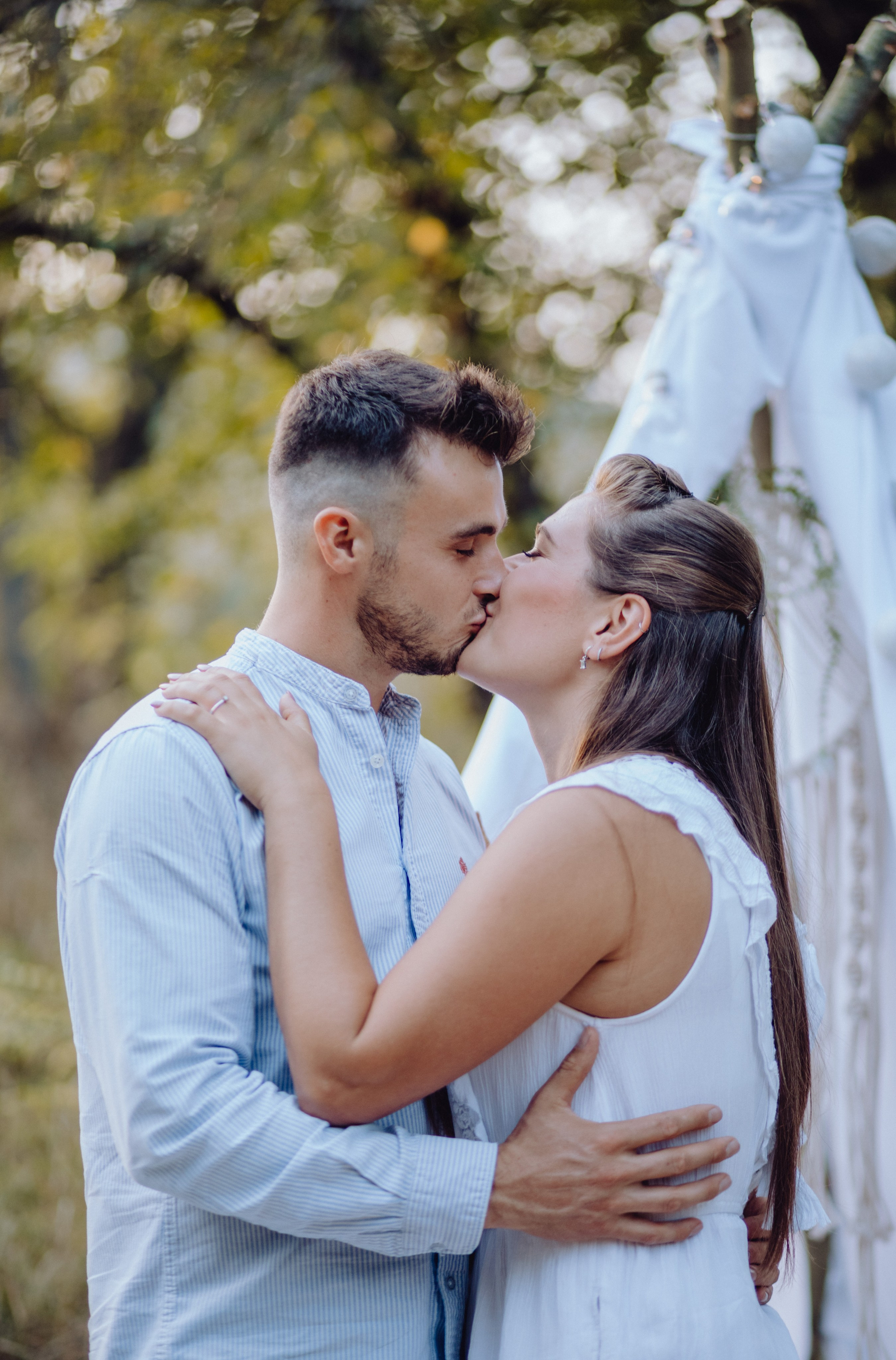 Bavo & Salina. Wedding & couple photographer from Romania Rut Vetan