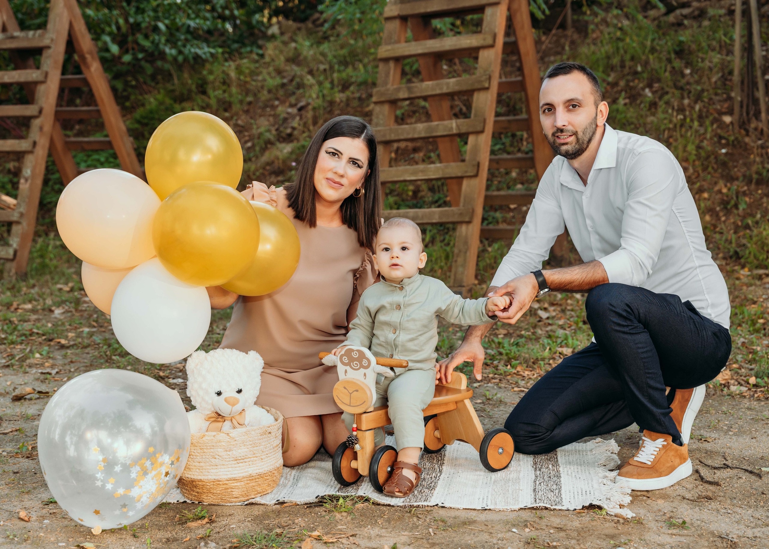 FOTOGRAFISANJE U PRIRODI. DEČIJI FOTOGRAF BEOGRAD|NOVOGODISNJE FOTOGRAFISANJE|CAKE SMASH