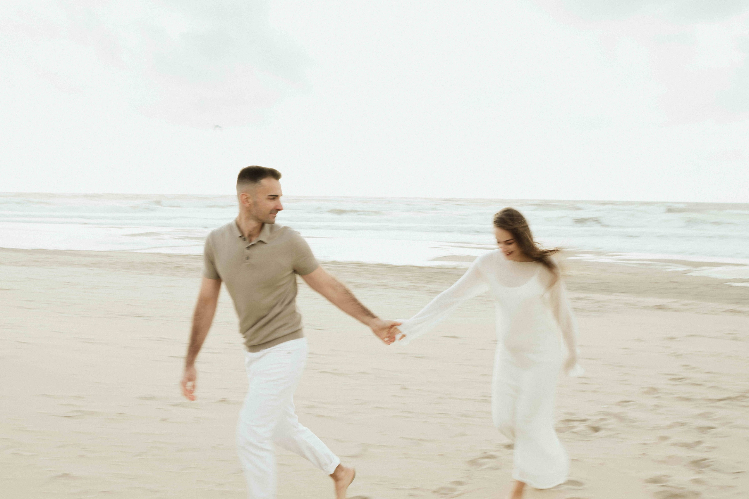 By the ocean. Newborn, Maternity & Family Photographer in Charlotte, North Carolina | Arhipova Julia