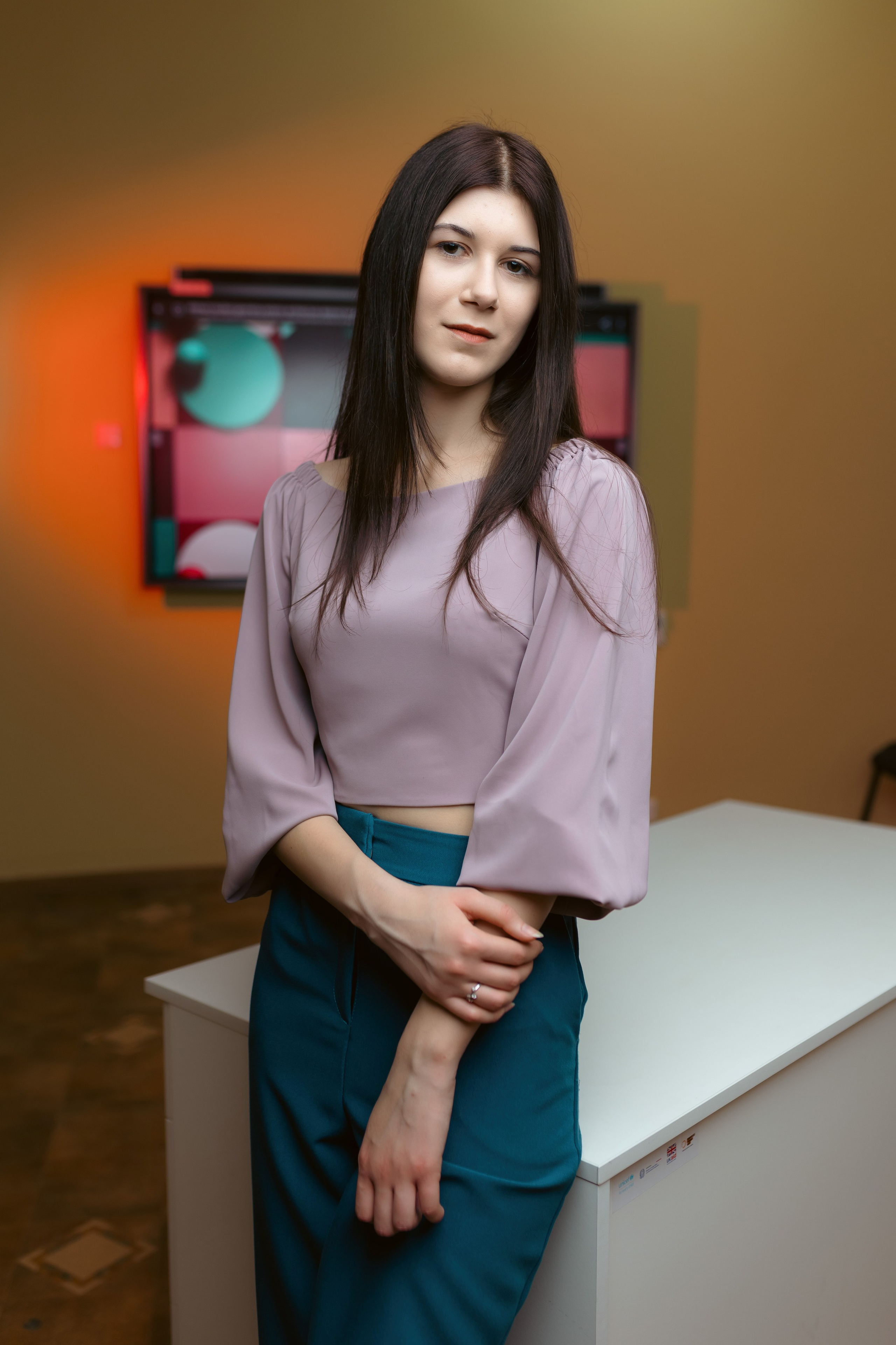 Ședință foto absolvire Estudent, portret elevă clasa terminală