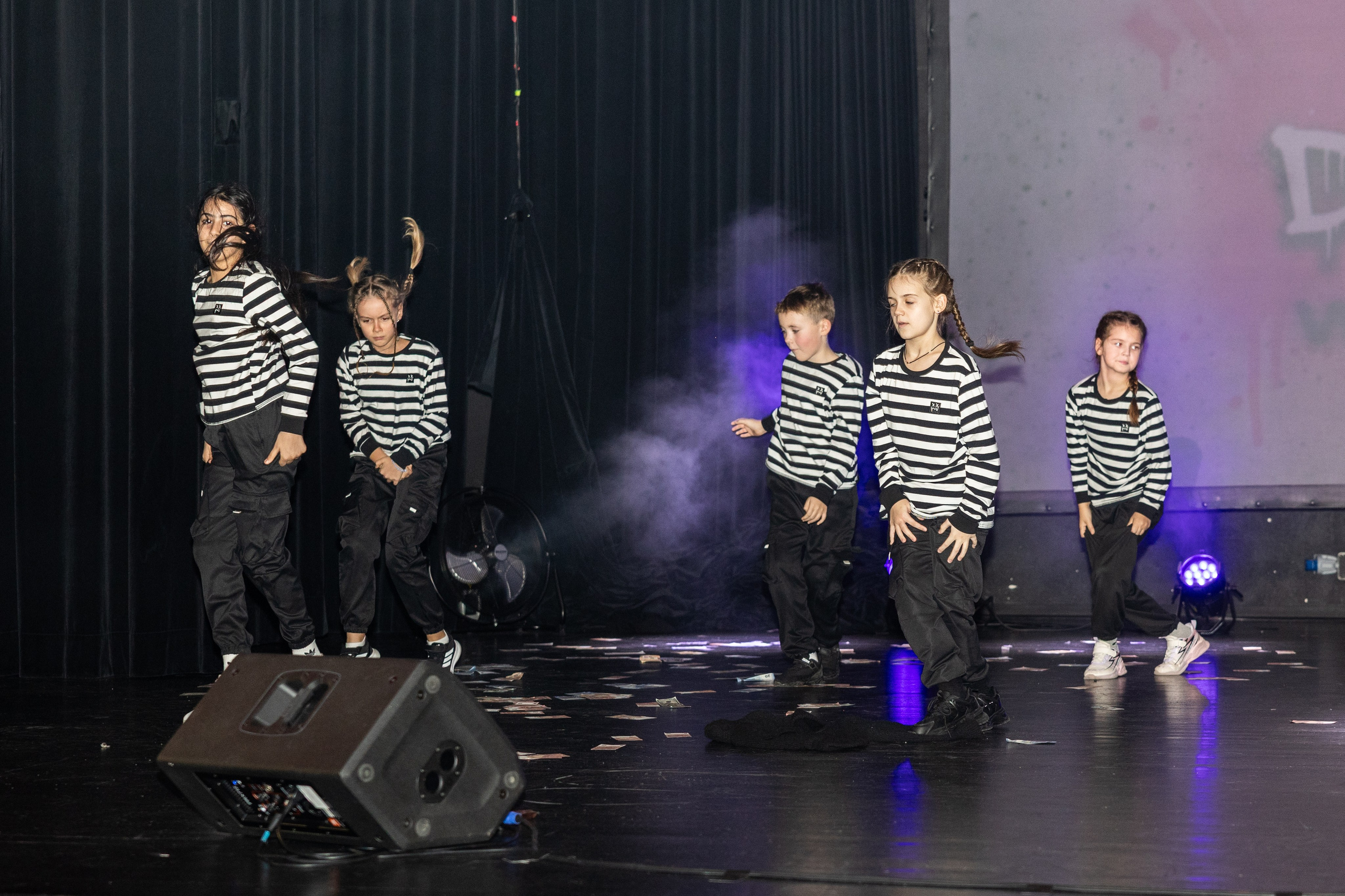 LEO DANCE SHOW WINTER 2025. Семейный и детский фотограф в Варшаве Мила Бобровская