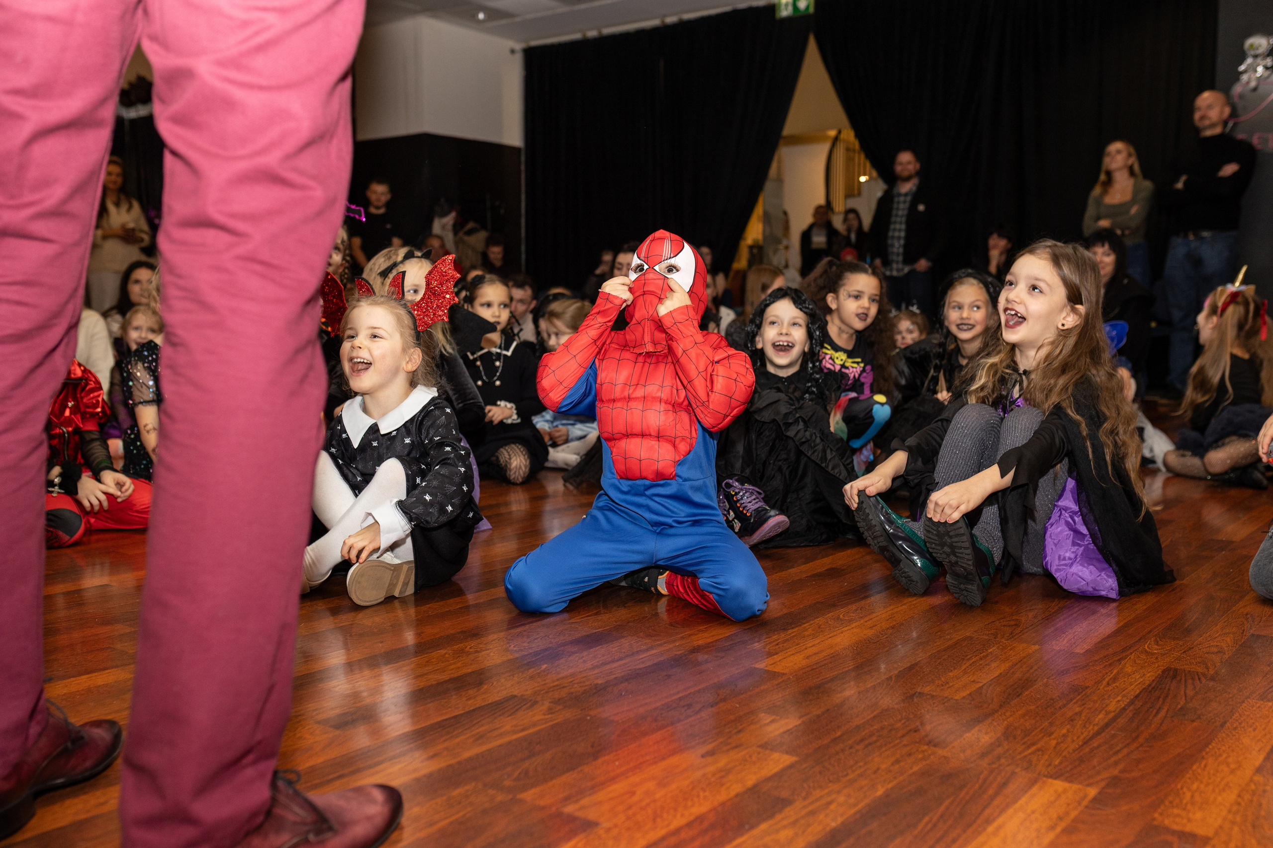 Leo dance studio Helloween 2025. Семейный и детский фотограф в Варшаве Мила Бобровская