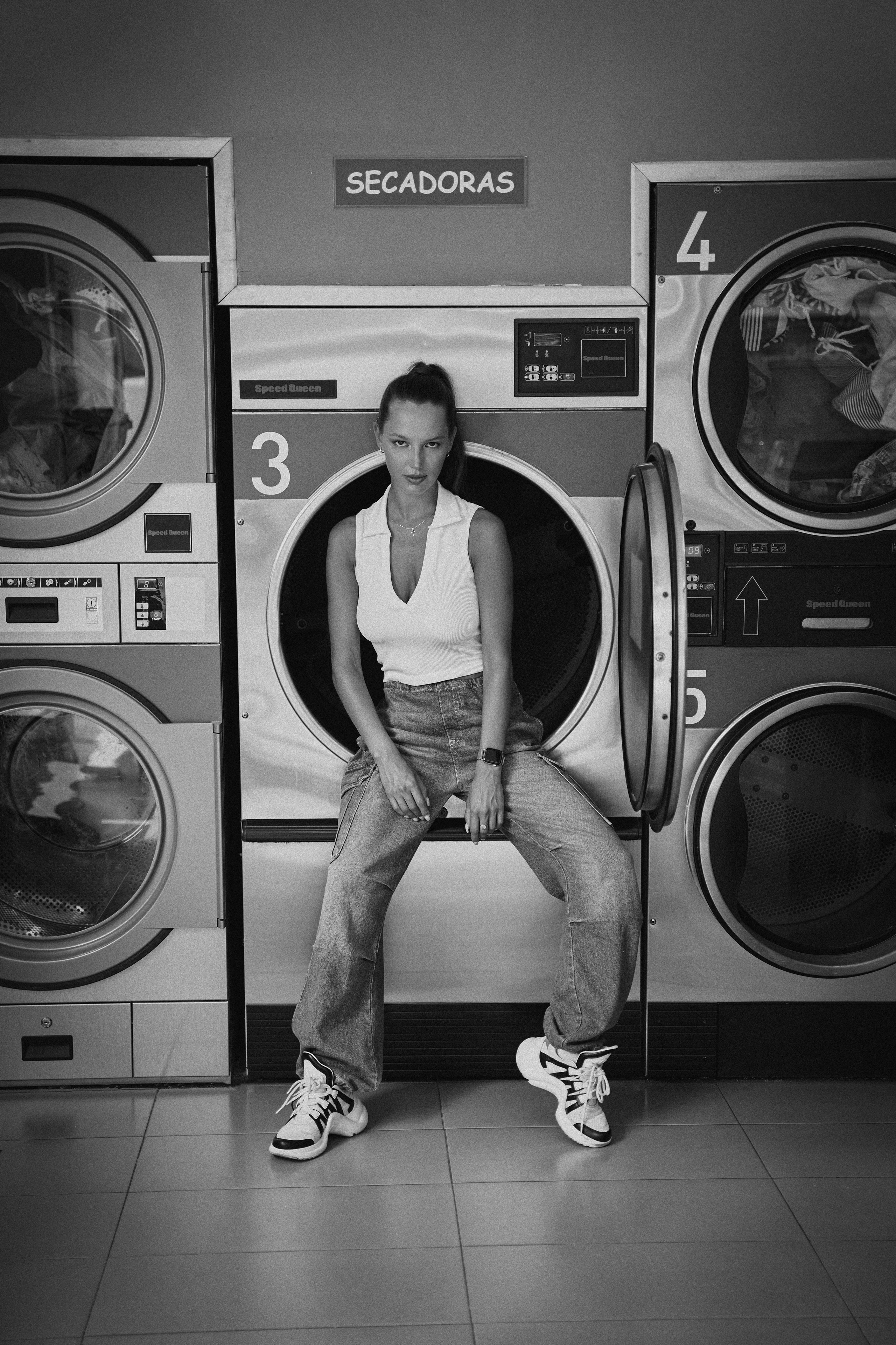 Лена. Большая стирка. Фотограф в Барселоне Жанна Захарченко