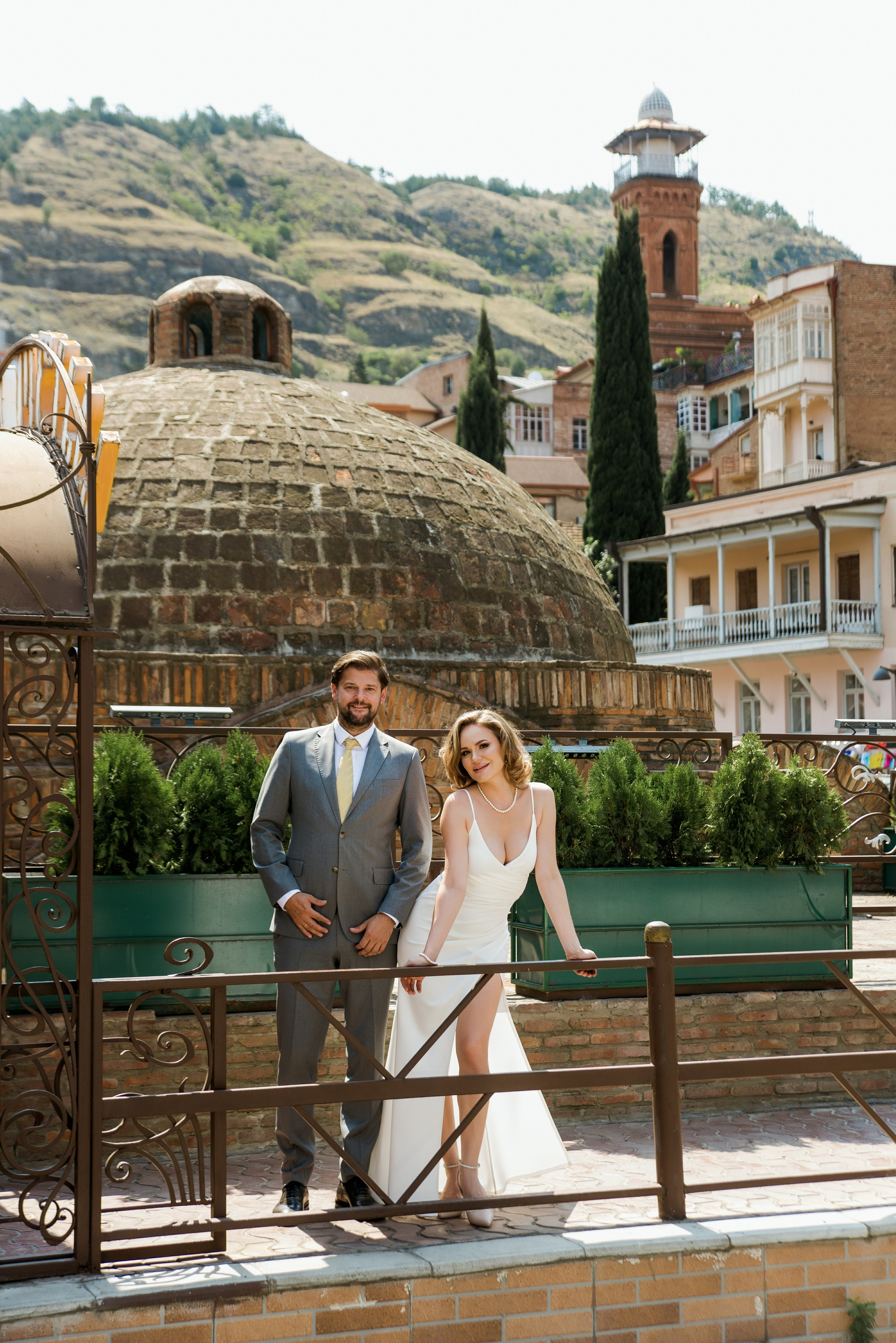 Свадебная пара из Англии и России в Тбилиси. Свадебные фотографы в Грузии, Армении. Макс Коваленко и Лара Татосян. Свадебный видеограф