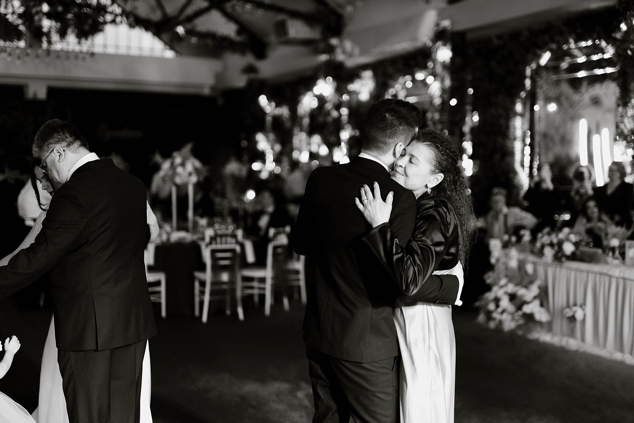 Fotograf nunta Ploiesti ; Fotograf nunta București ; Fotograf Botez Ploiesti, Fotograf Botez Bucuresti, Fotograf eveniment, Nunta, Botez, Corporate, Foto Video Ploiesti, Foto Video Bucuresti