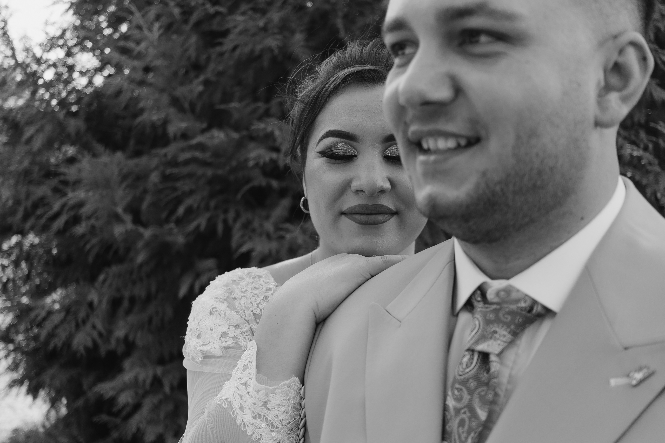 Ramona & Sebi. Fotograf si videograf — evenimente si studio