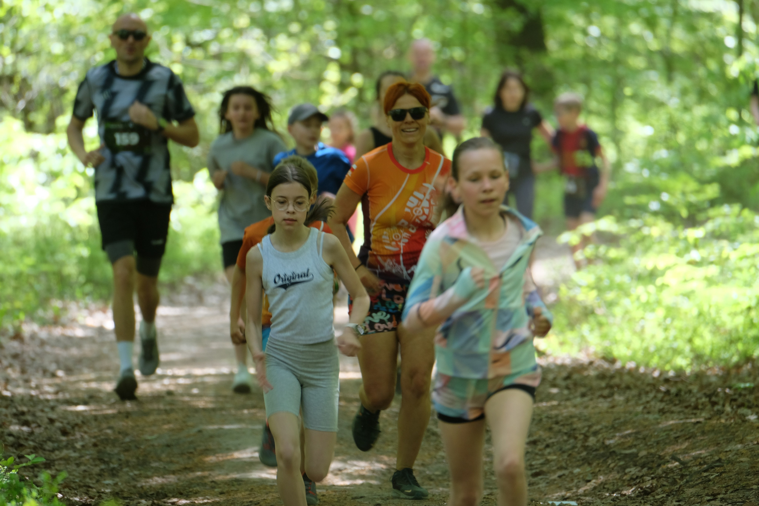 Aleksandryjska Piątka po lesie. Main