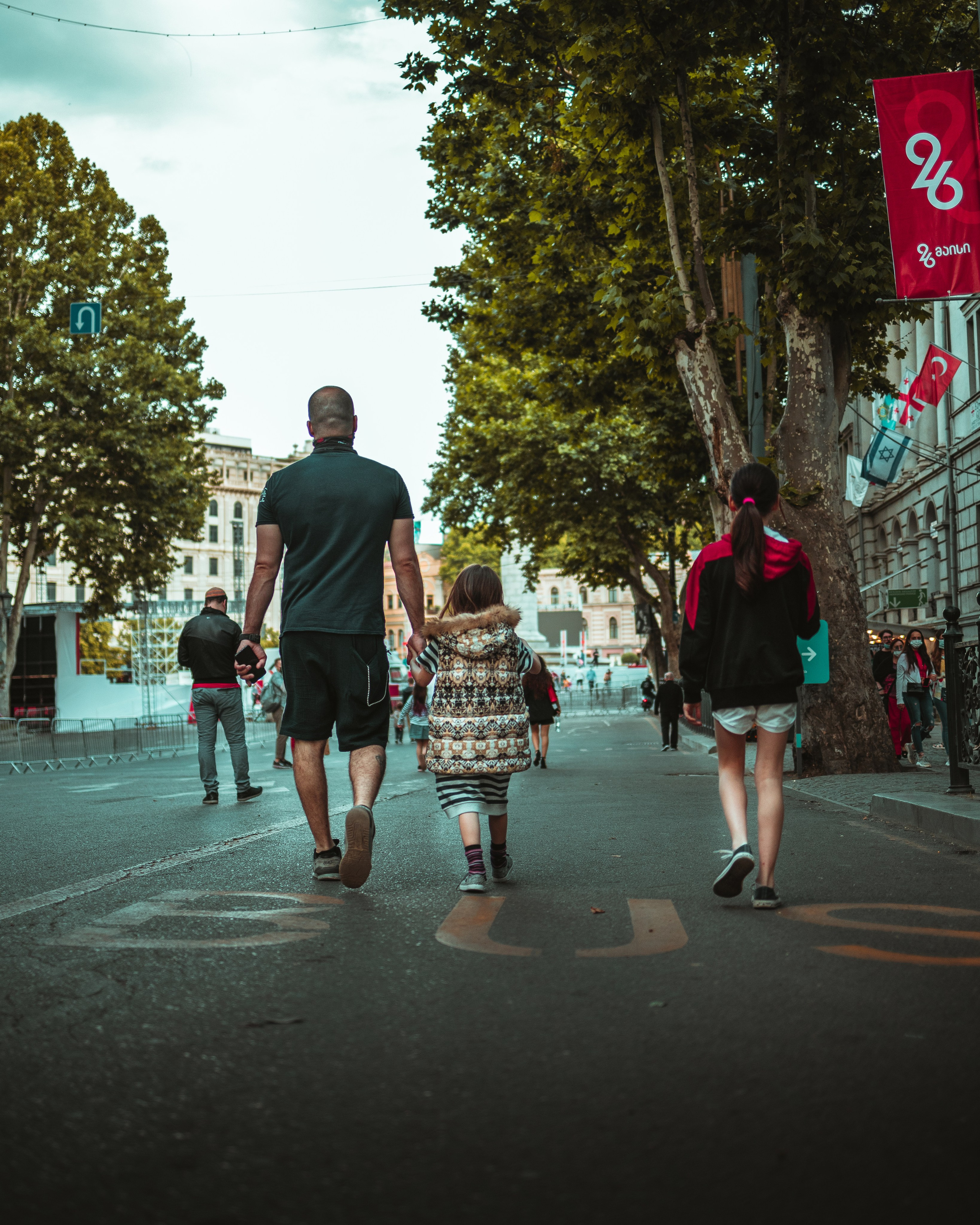 T B I L I S I. Bspander