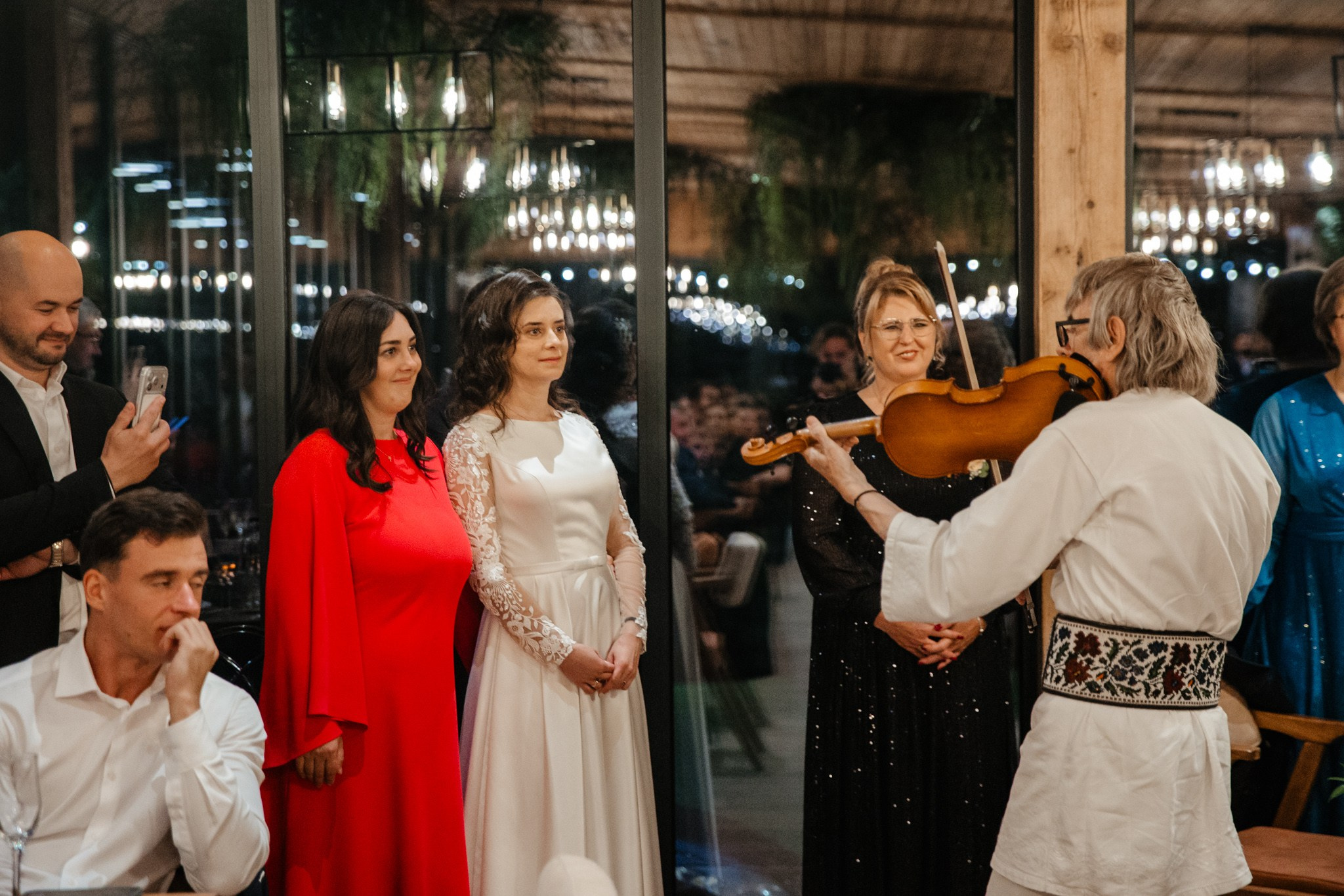 Nunta de Poveste la Sucevița: Cristi și Andreea. Servicii foto-video profesionale, pentru momente de neuitat