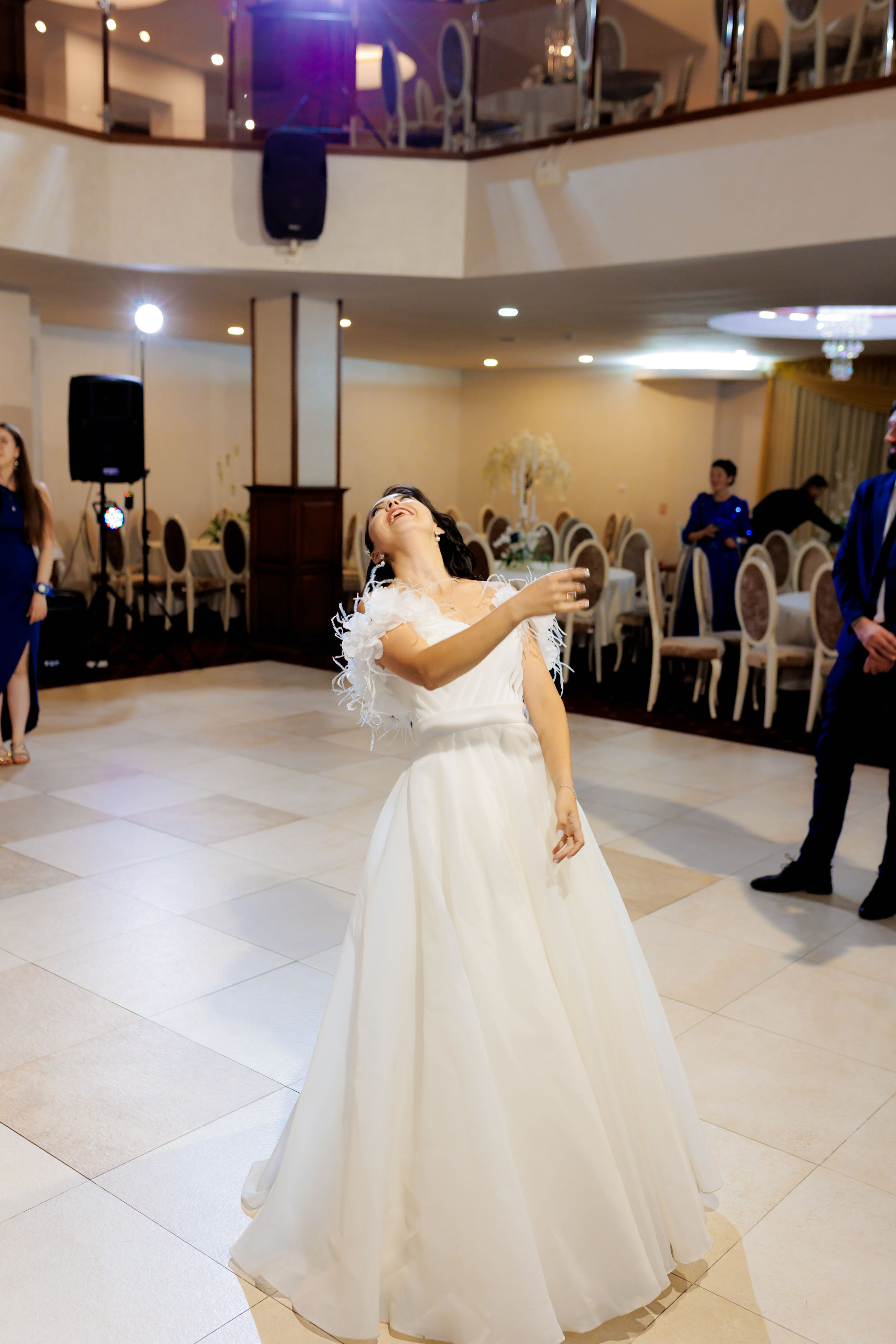 Loredana & Emilian – Ziua Nunții | Videografie - fotografie Botez Suceava, Iași, Botoșani. Servicii foto-video profesionale, pentru momente de neuitat
